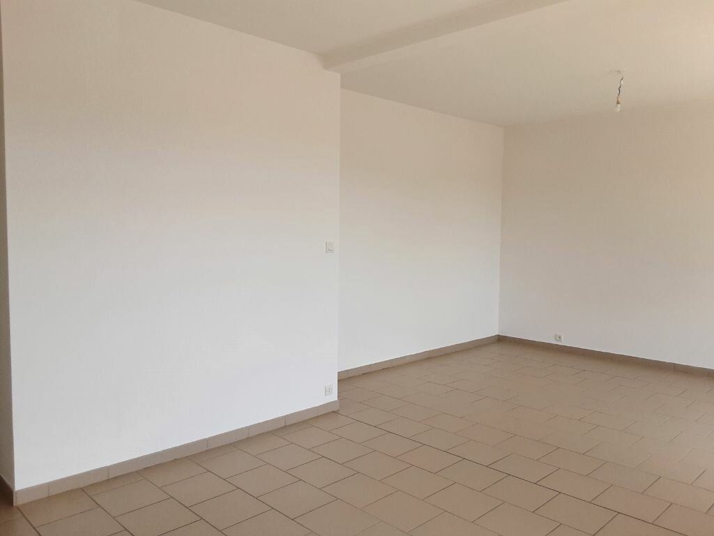 Appartement à louer 3 85m2 à Romorantin-Lanthenay vignette-3