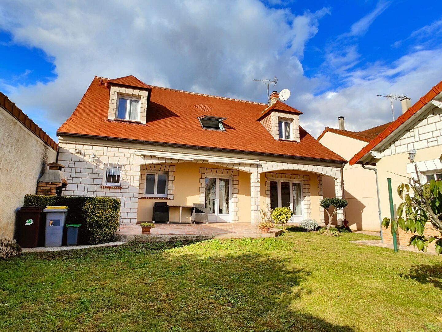 Maison à vendre 6 180m2 à Vaires-sur-Marne vignette-1