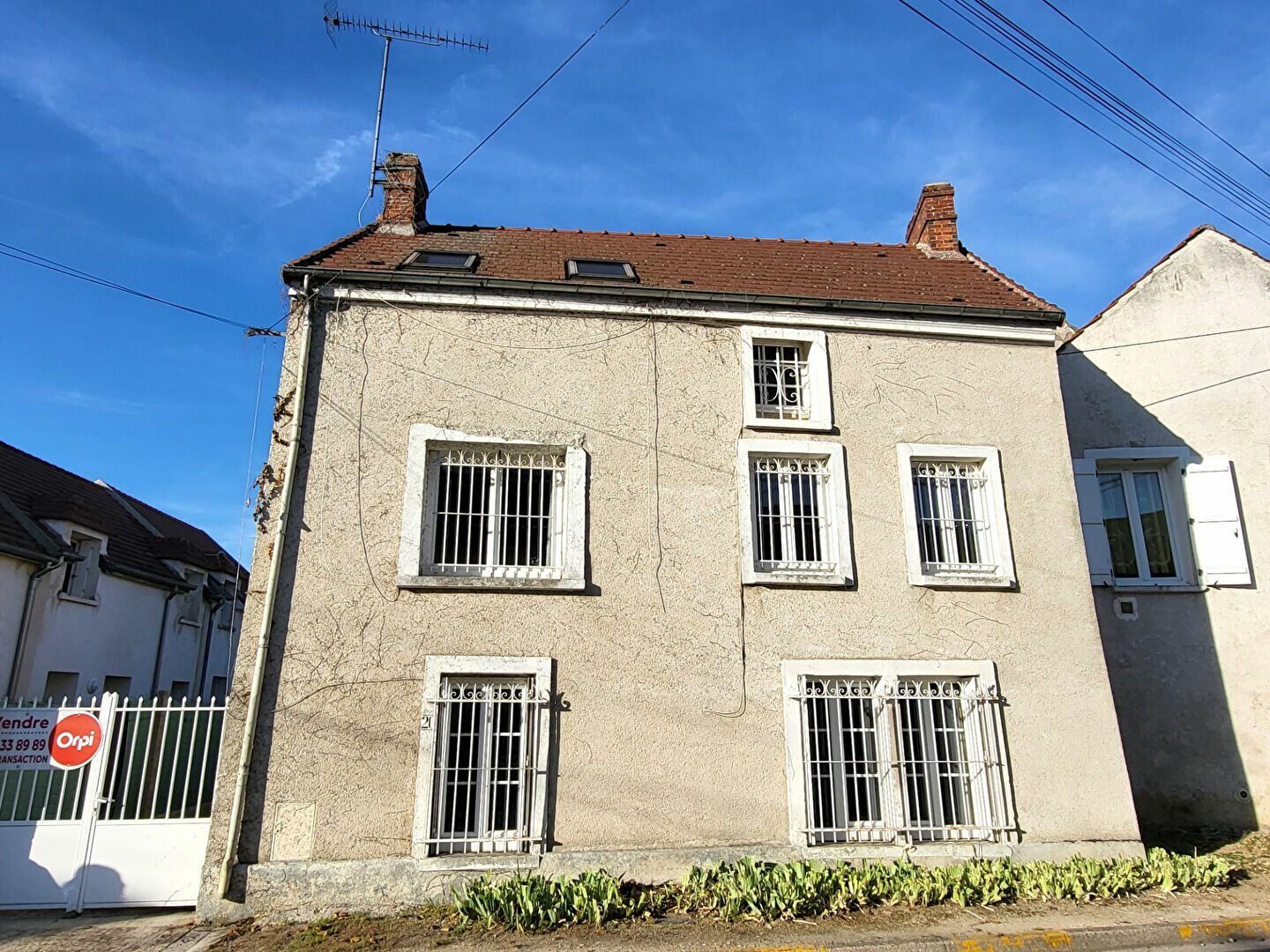 Maison à vendre 5 123.35m2 à Changis-sur-Marne vignette-1