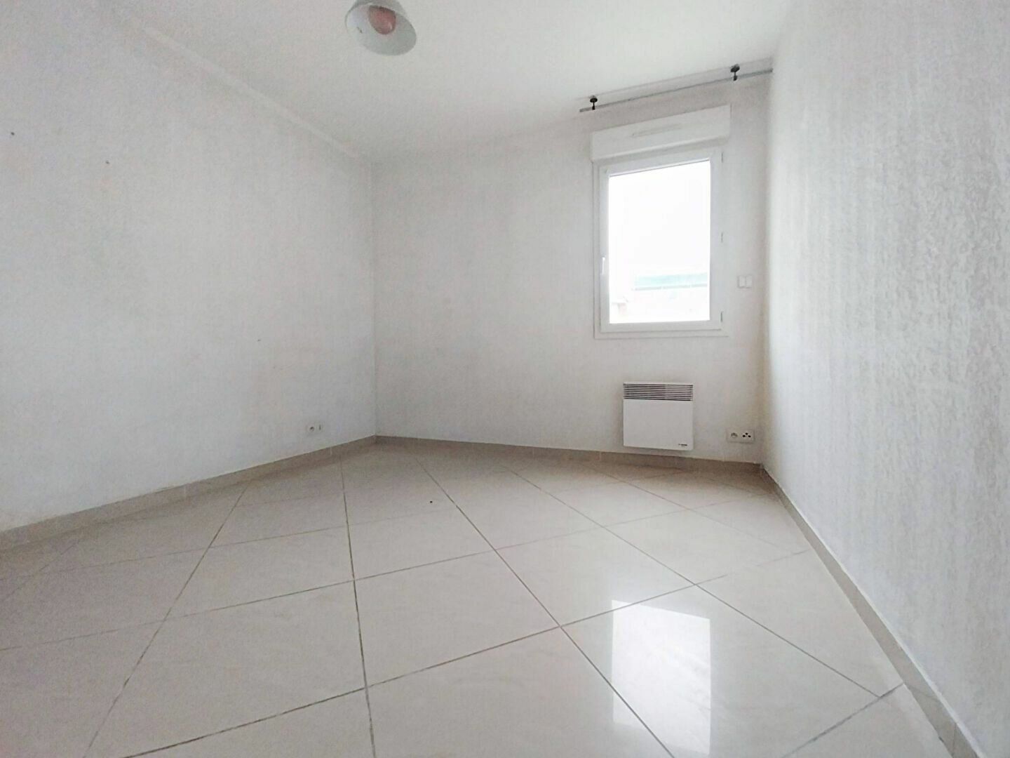 Appartement à vendre 4 m2 à Agde vignette-4
