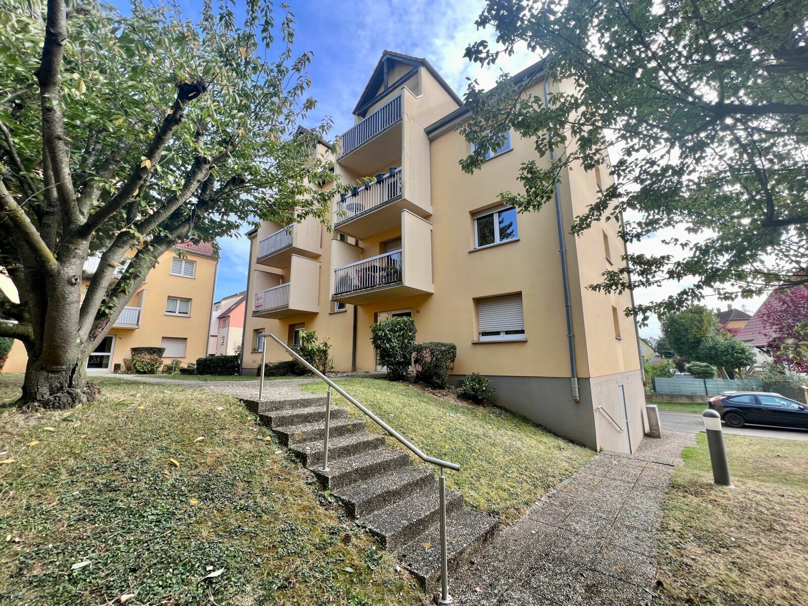Appartement à vendre 3 73.39m2 à Mundolsheim vignette-1