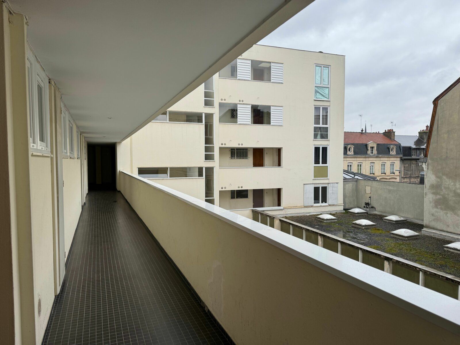 Appartement à vendre 2 39.78m2 à Reims vignette-8