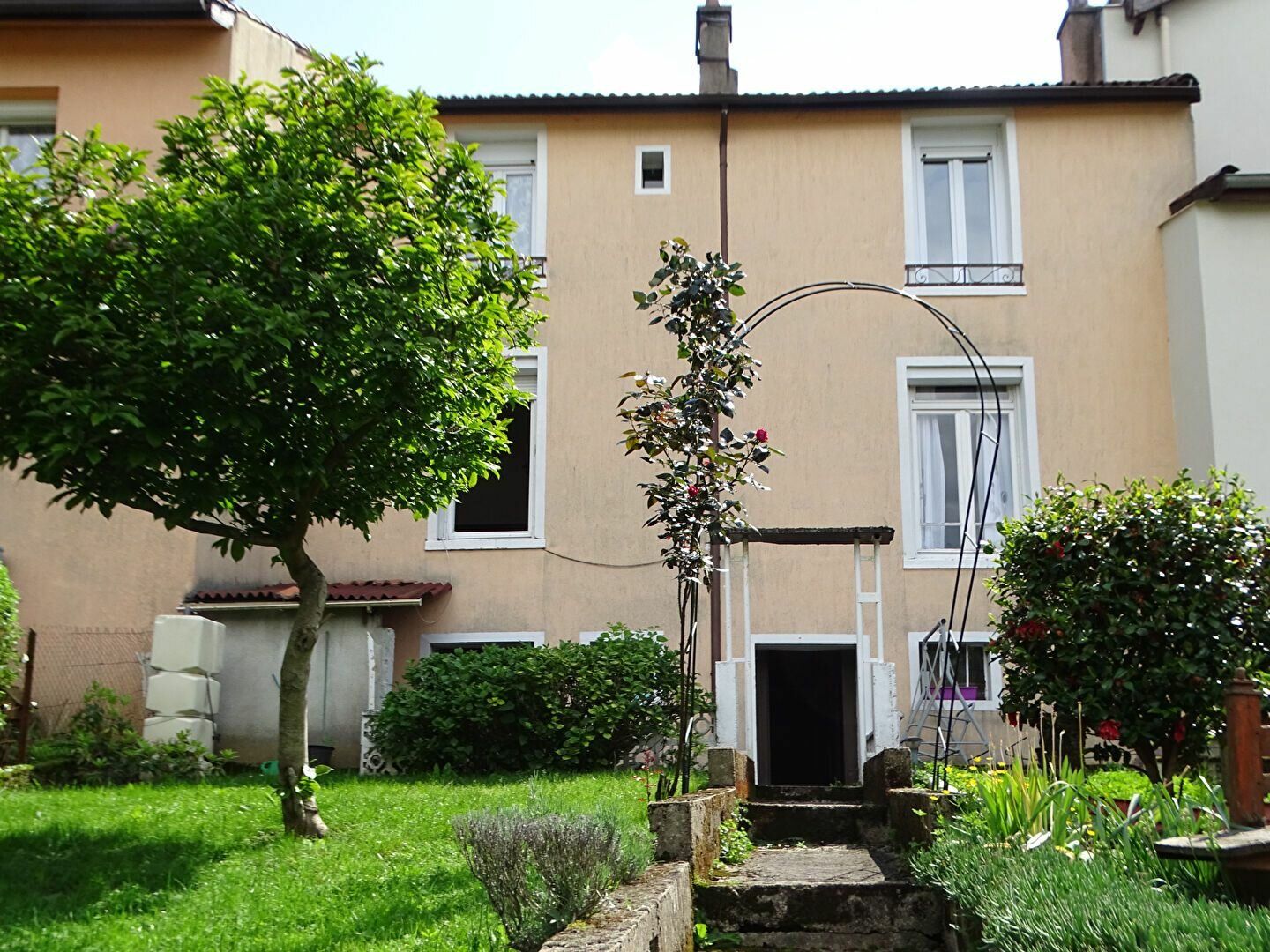 Maison à vendre 6 136.55m2 à Saint-Étienne vignette-4