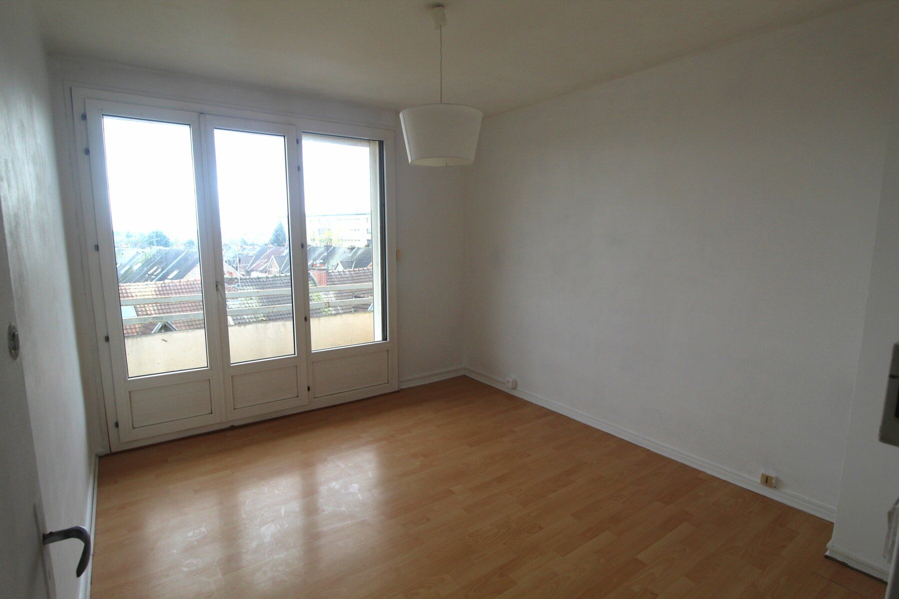 Appartement à louer 4 69.3m2 à Saint-Quentin vignette-6