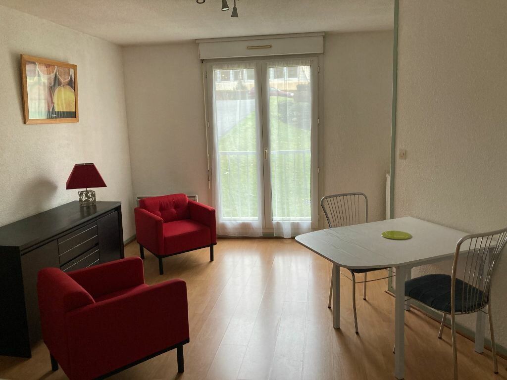 Appartement à louer 0 m2 à Limoges vignette-1
