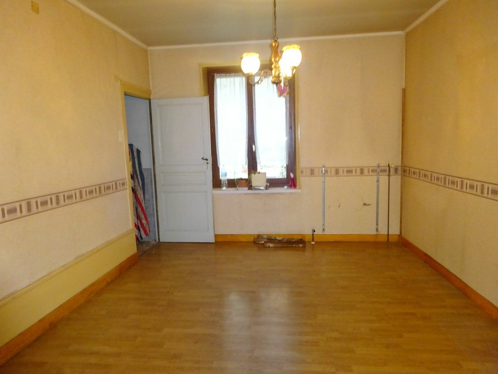 Maison à vendre 3 m2 à Cormaranche-en-Bugey vignette-12