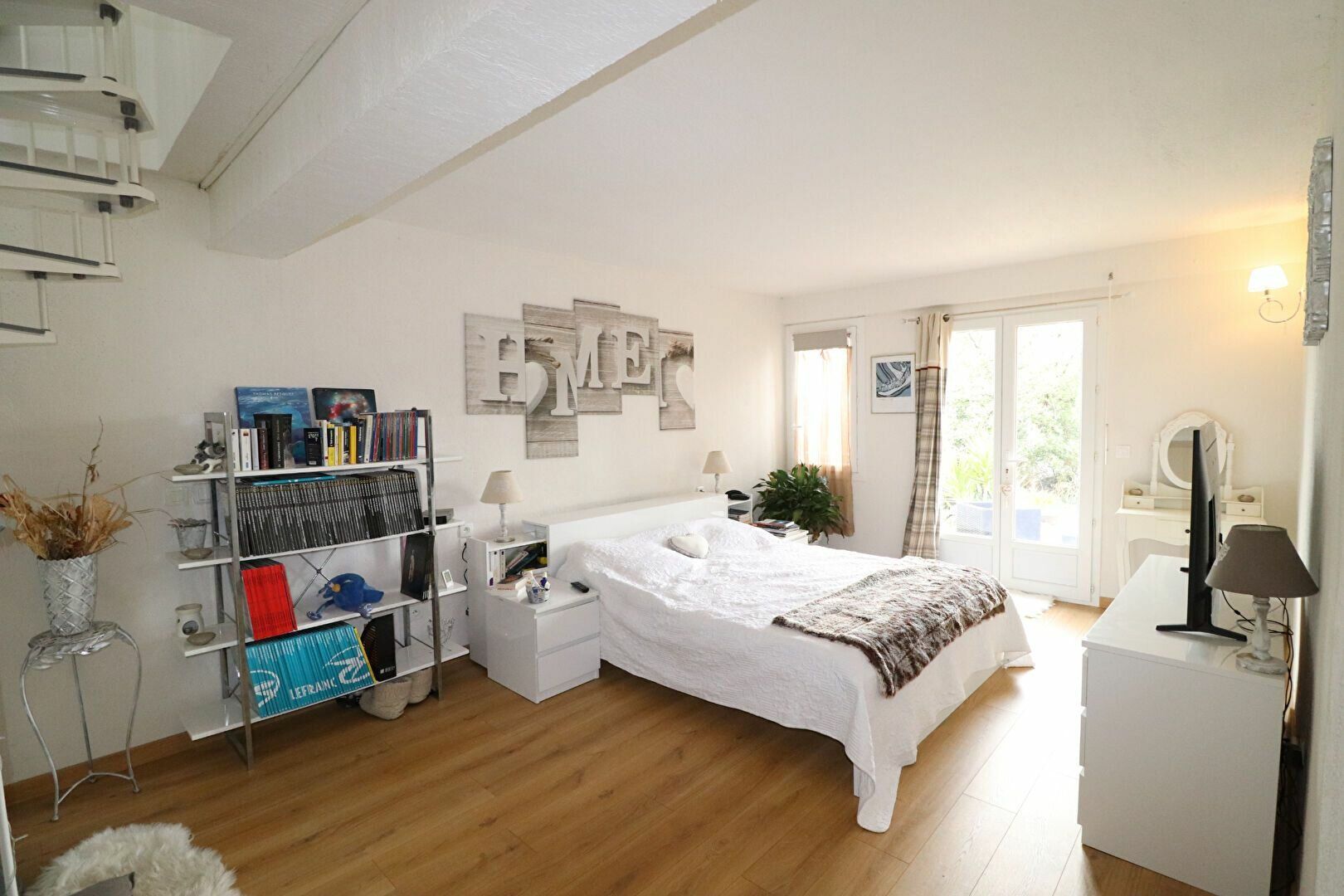 Appartement à vendre 5 m2 à Berre-les-Alpes vignette-11
