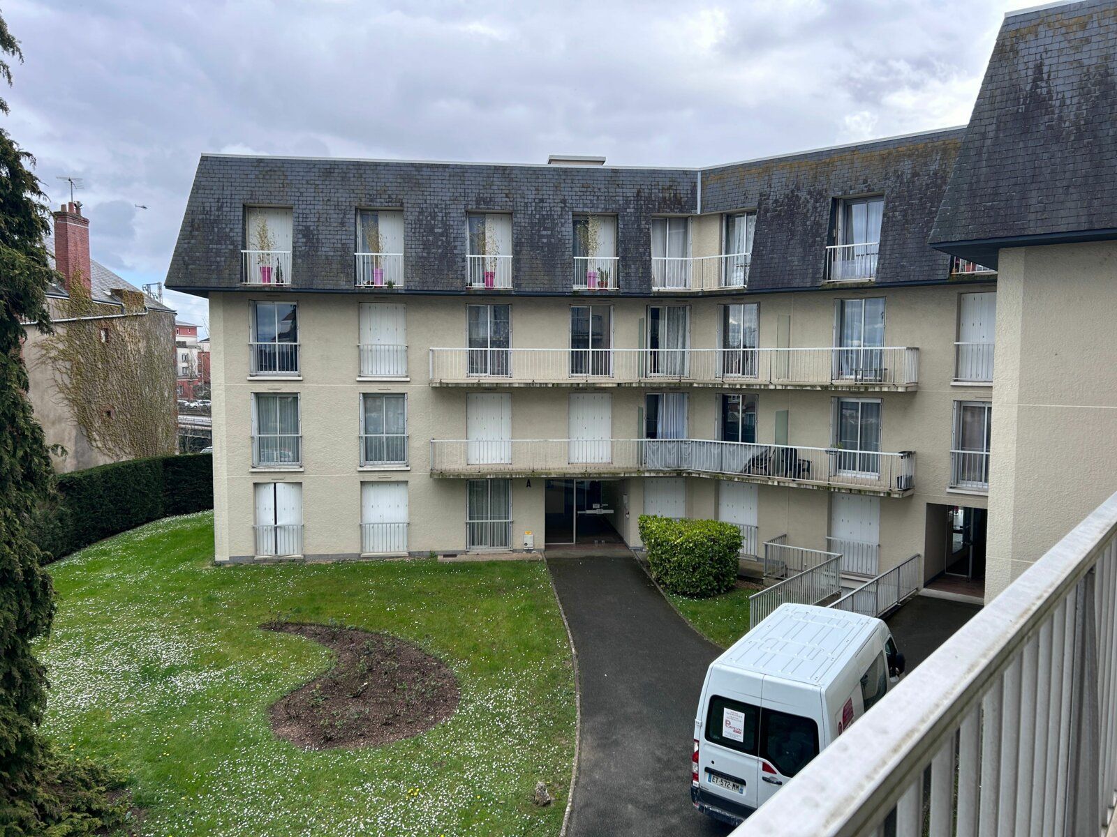 Appartement à louer 3 69.63m2 à Blois vignette-1