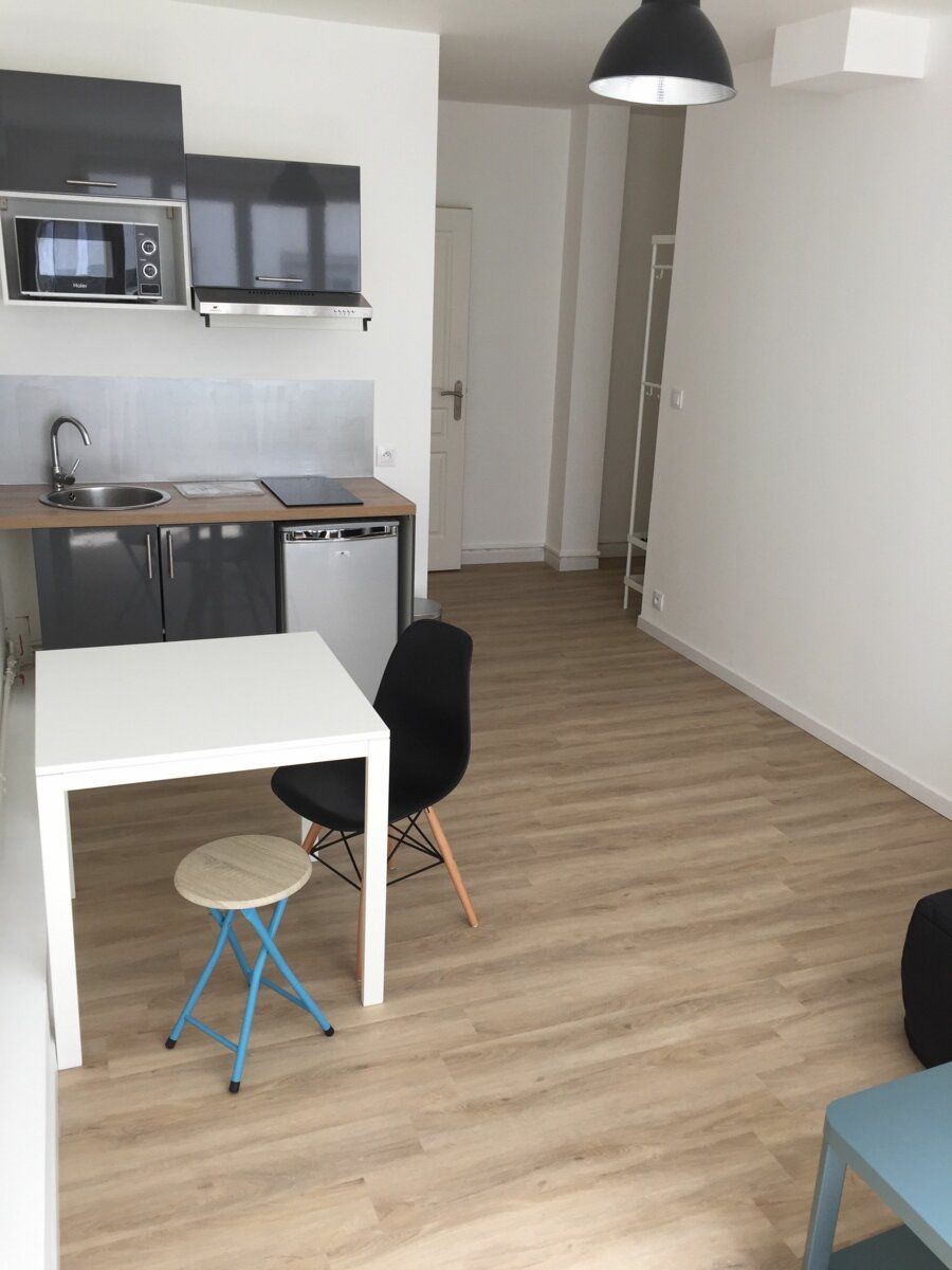 Appartement à louer 1 m2 à Le Havre vignette-2
