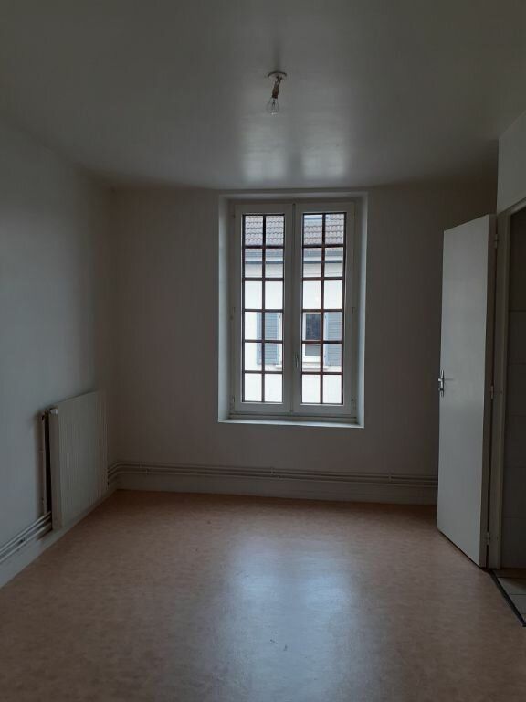 Appartement à louer 2 m2 à Reims vignette-5