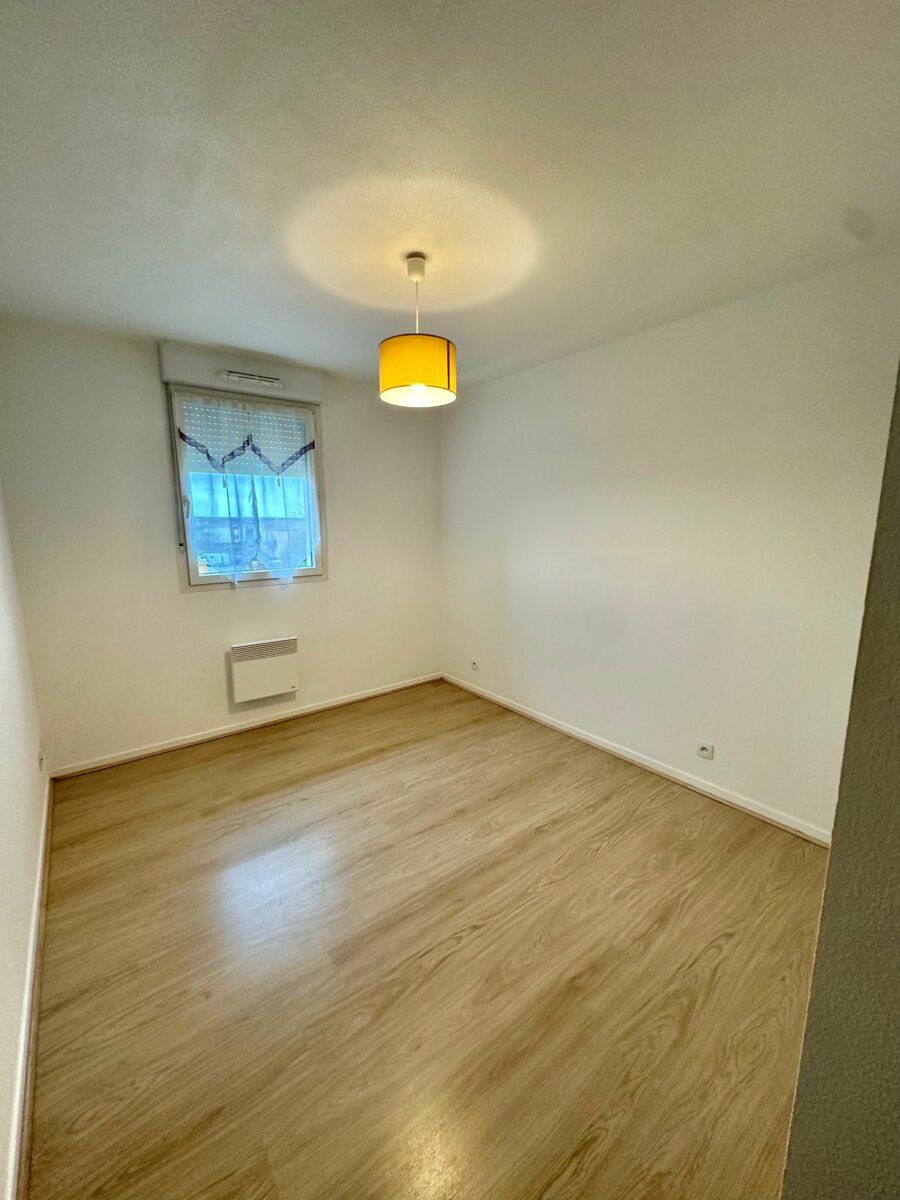Appartement à vendre 2 m2 à Saint-Lys vignette-4