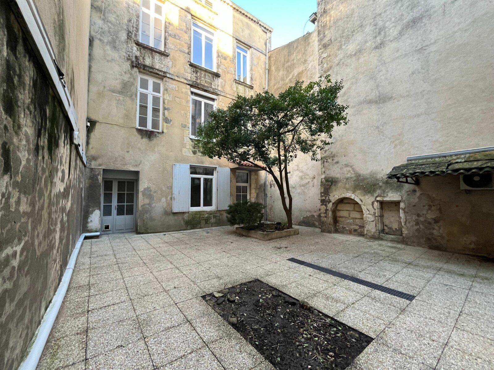 Appartement à vendre 2 m2 à La Rochelle vignette-1