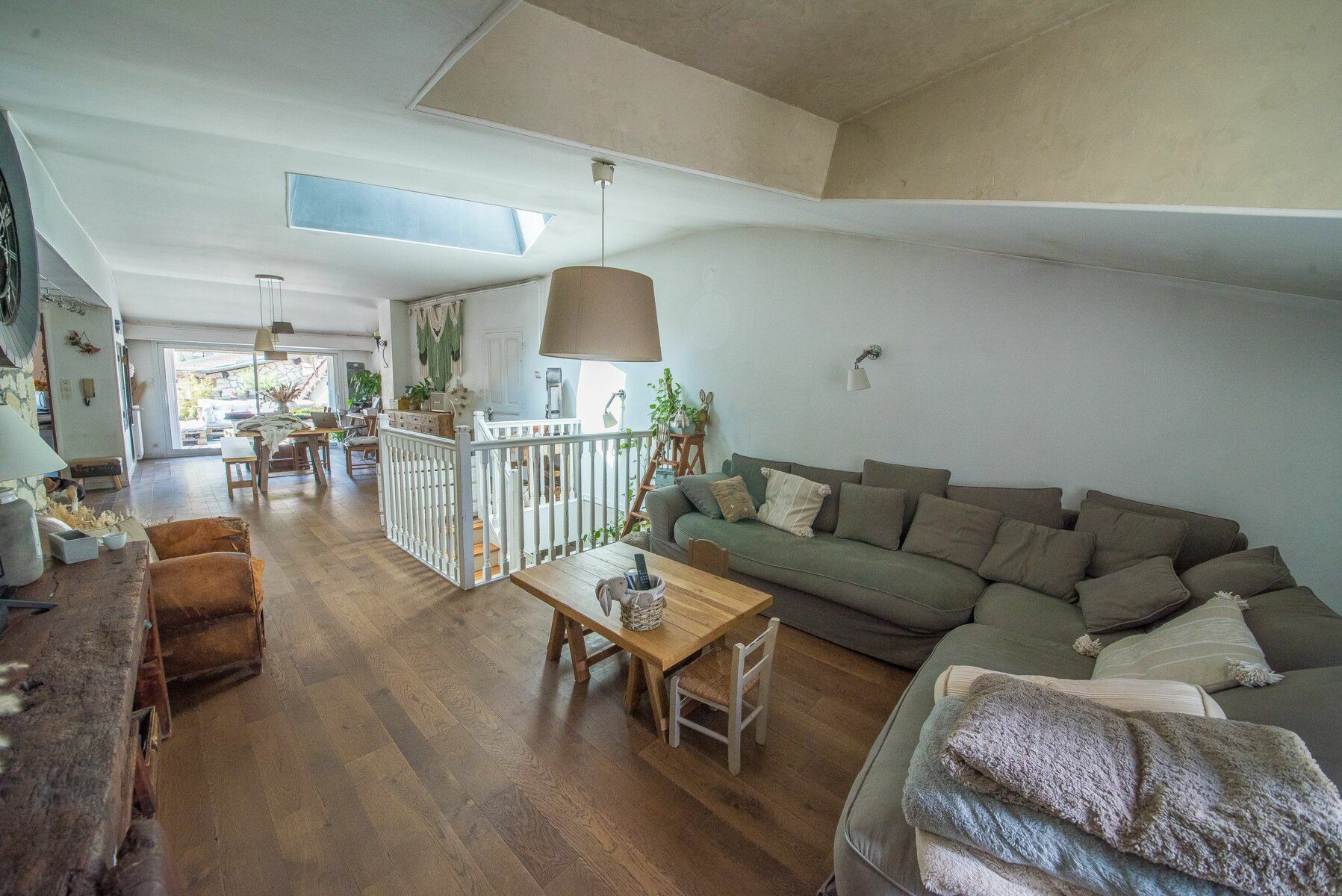 Appartement à vendre 4 143.17m2 à Bourg-en-Bresse vignette-8