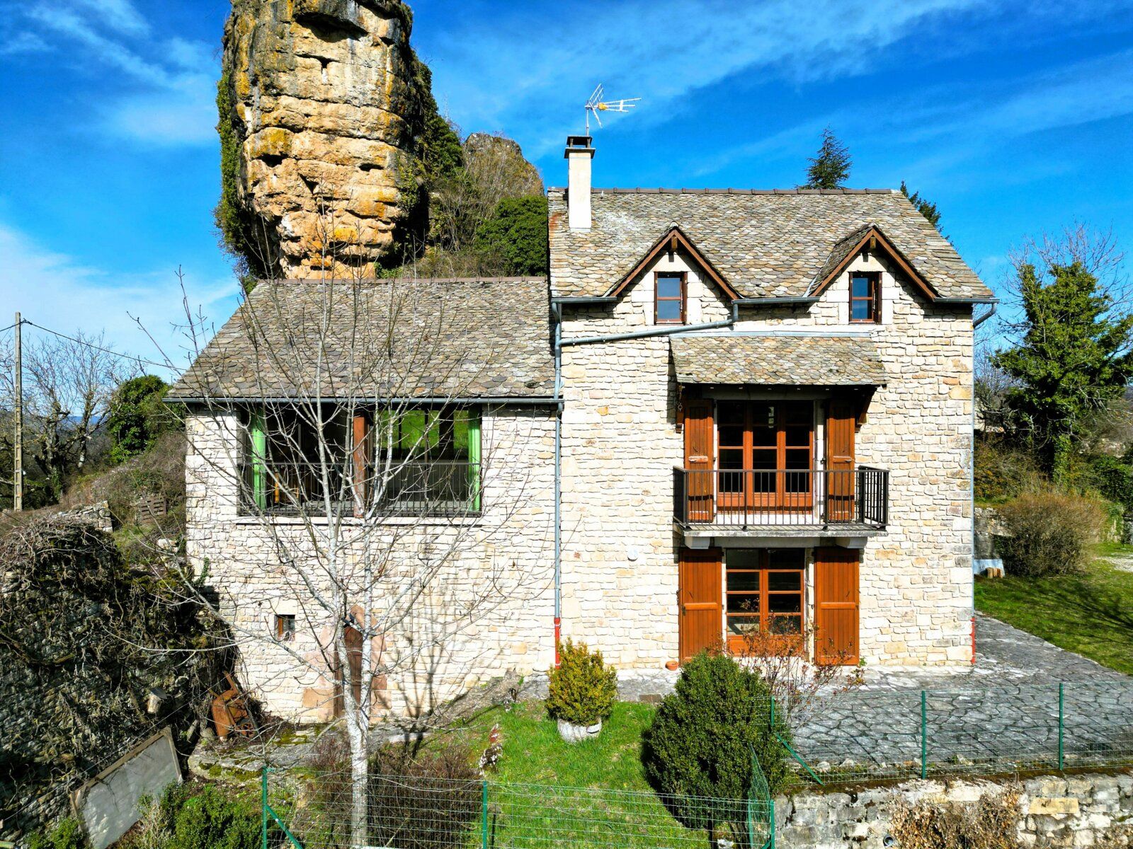 Maison à vendre 5 116m2 à Saint-Saturnin-de-Lenne vignette-12