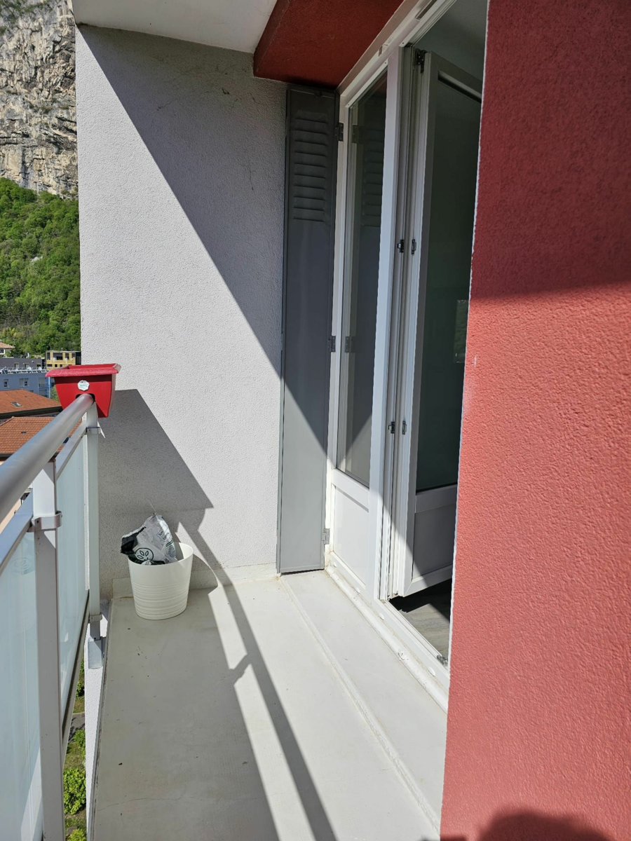 Appartement à louer 4 m2 à Saint-Martin-le-Vinoux vignette-2