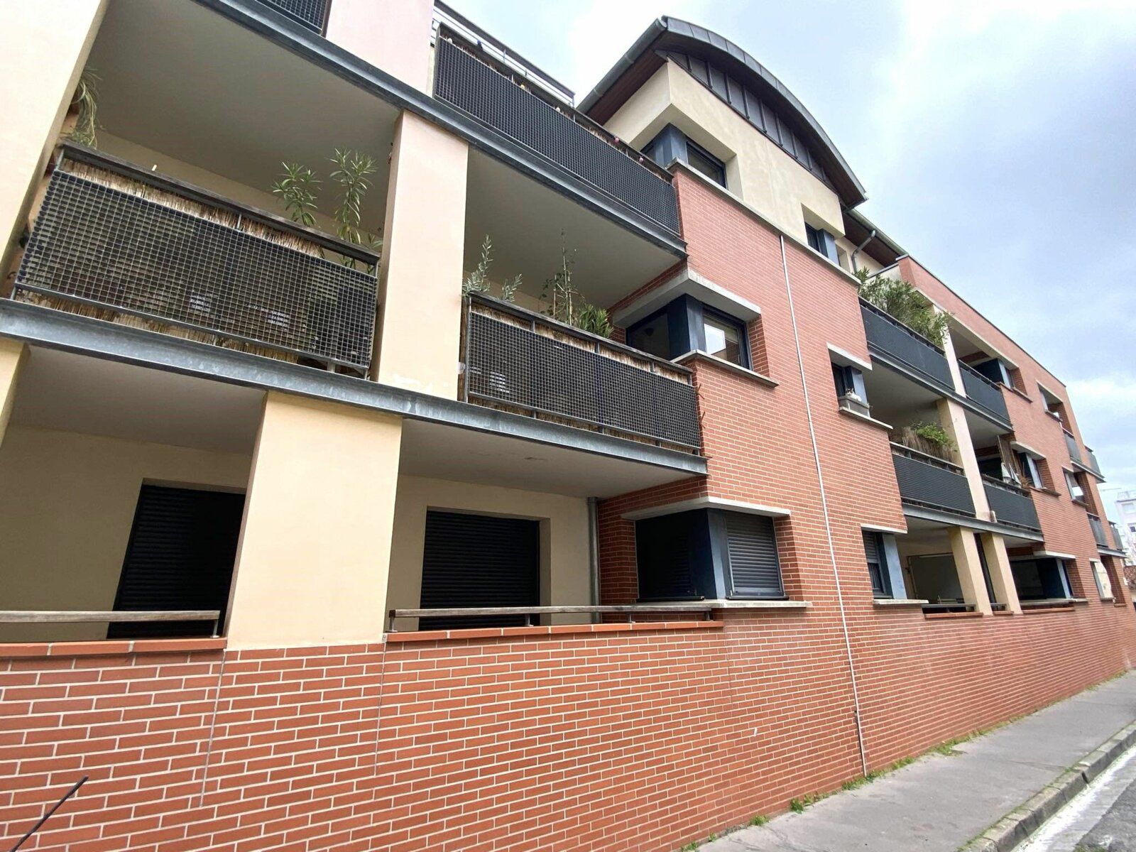 Appartement à vendre 3 63m2 à Toulouse vignette-1