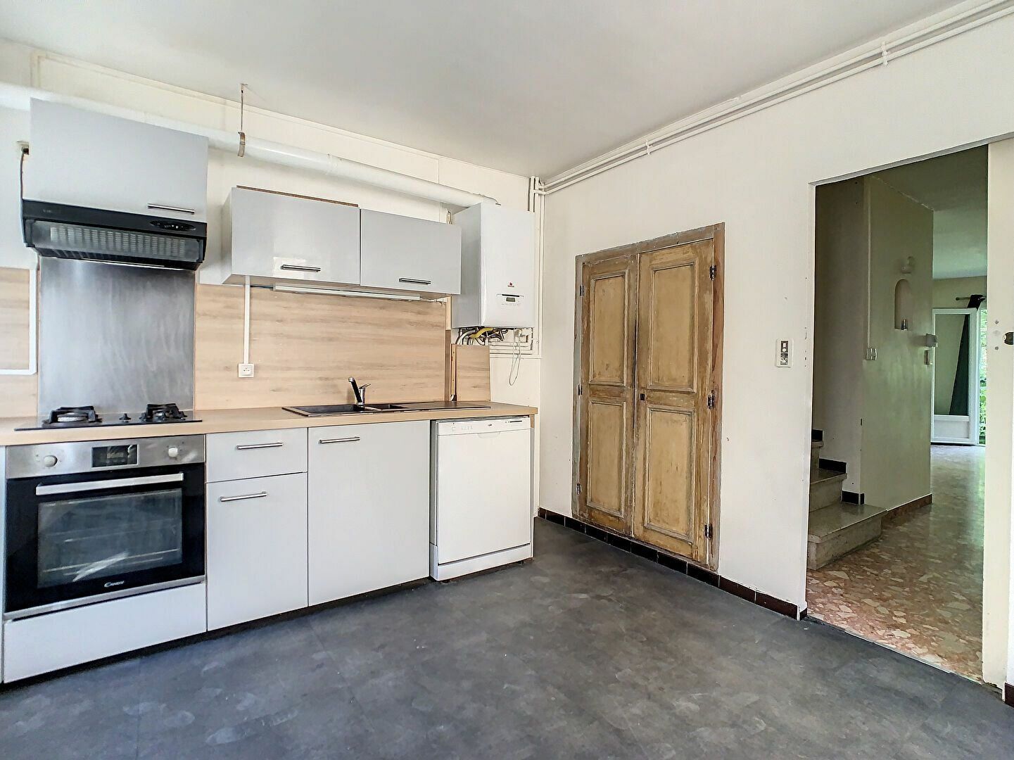 Appartement à vendre 5 106.63m2 à Avignon vignette-2