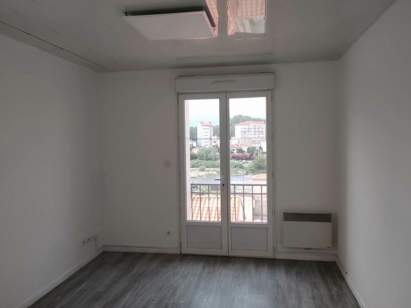 Appartement à vendre 2 197m2 à Perpignan vignette-5