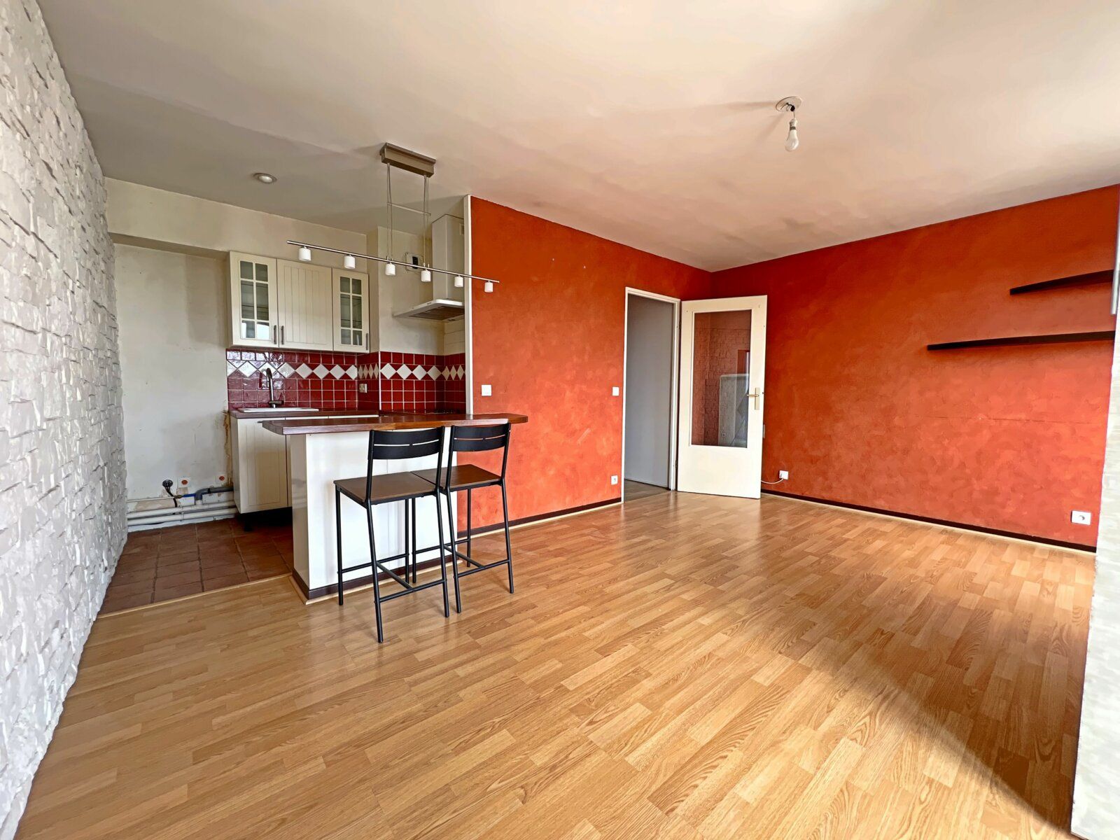 Appartement à vendre 2 39.5m2 à Sainte-Geneviève-des-Bois vignette-1