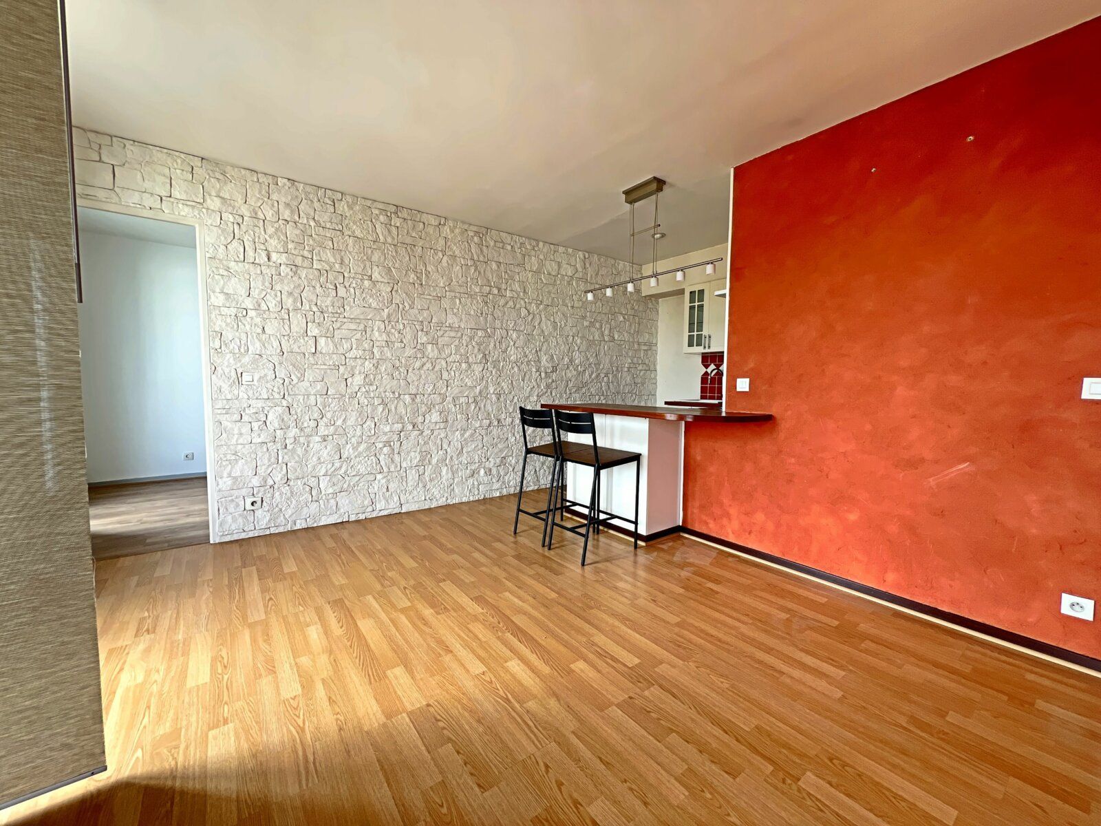 Appartement à vendre 2 39.5m2 à Sainte-Geneviève-des-Bois vignette-2