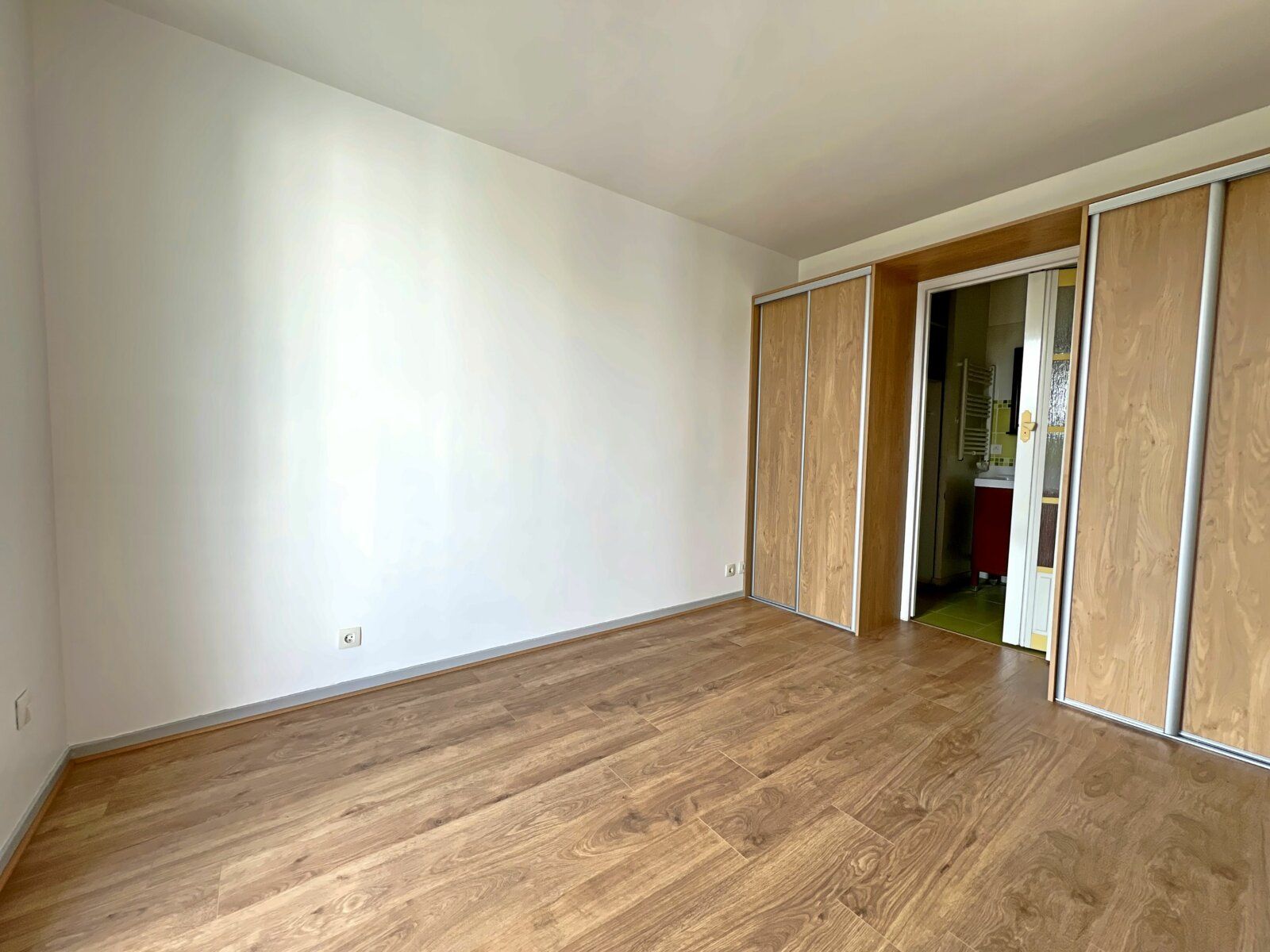 Appartement à vendre 2 39.5m2 à Sainte-Geneviève-des-Bois vignette-5