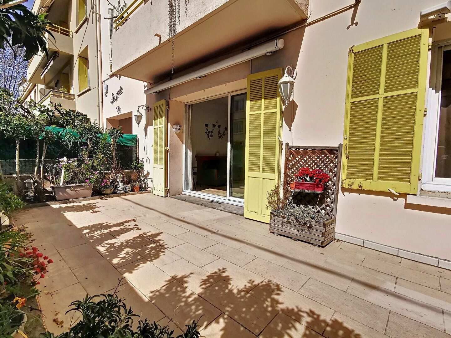 Appartement à vendre 3 m2 à Toulon vignette-1