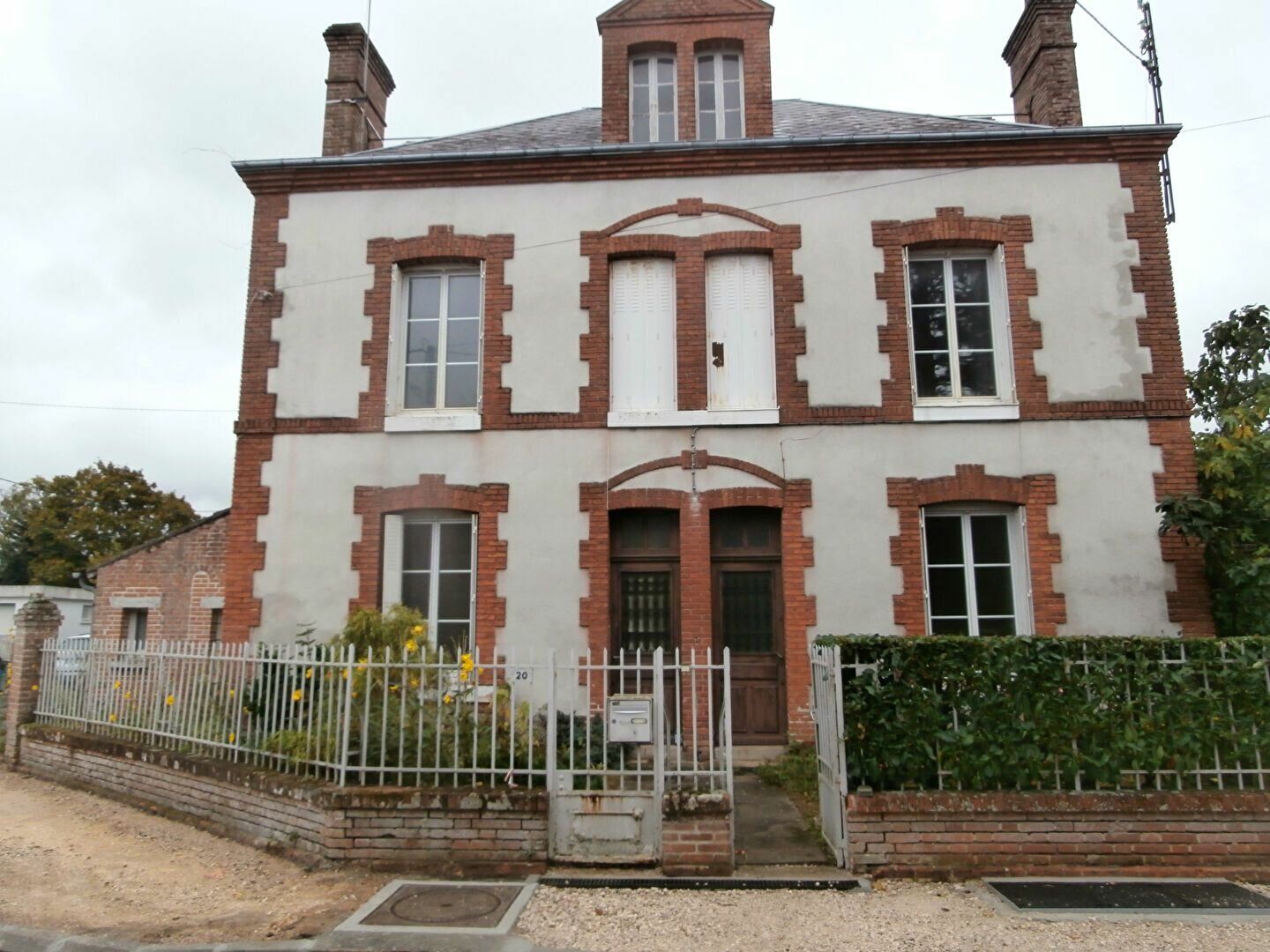 Maison à vendre 5 185m2 à Neung-sur-Beuvron vignette-1