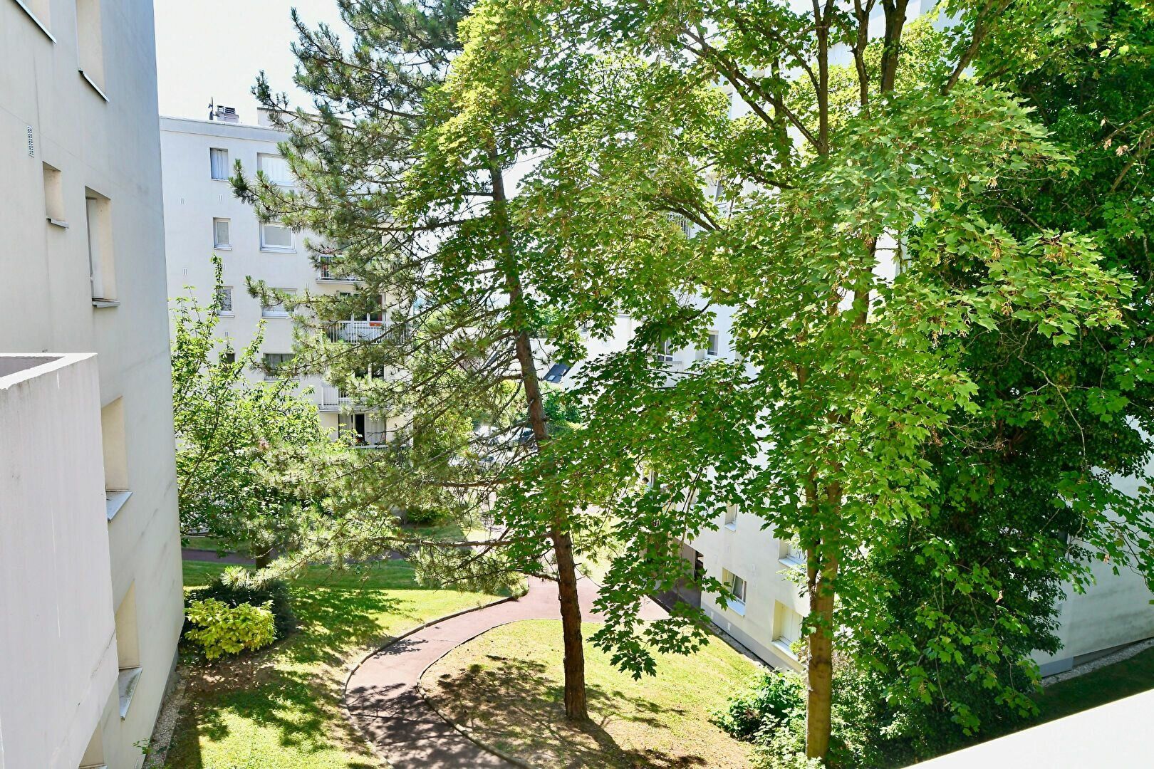Appartement à vendre 1 m2 à Bry-sur-Marne vignette-4