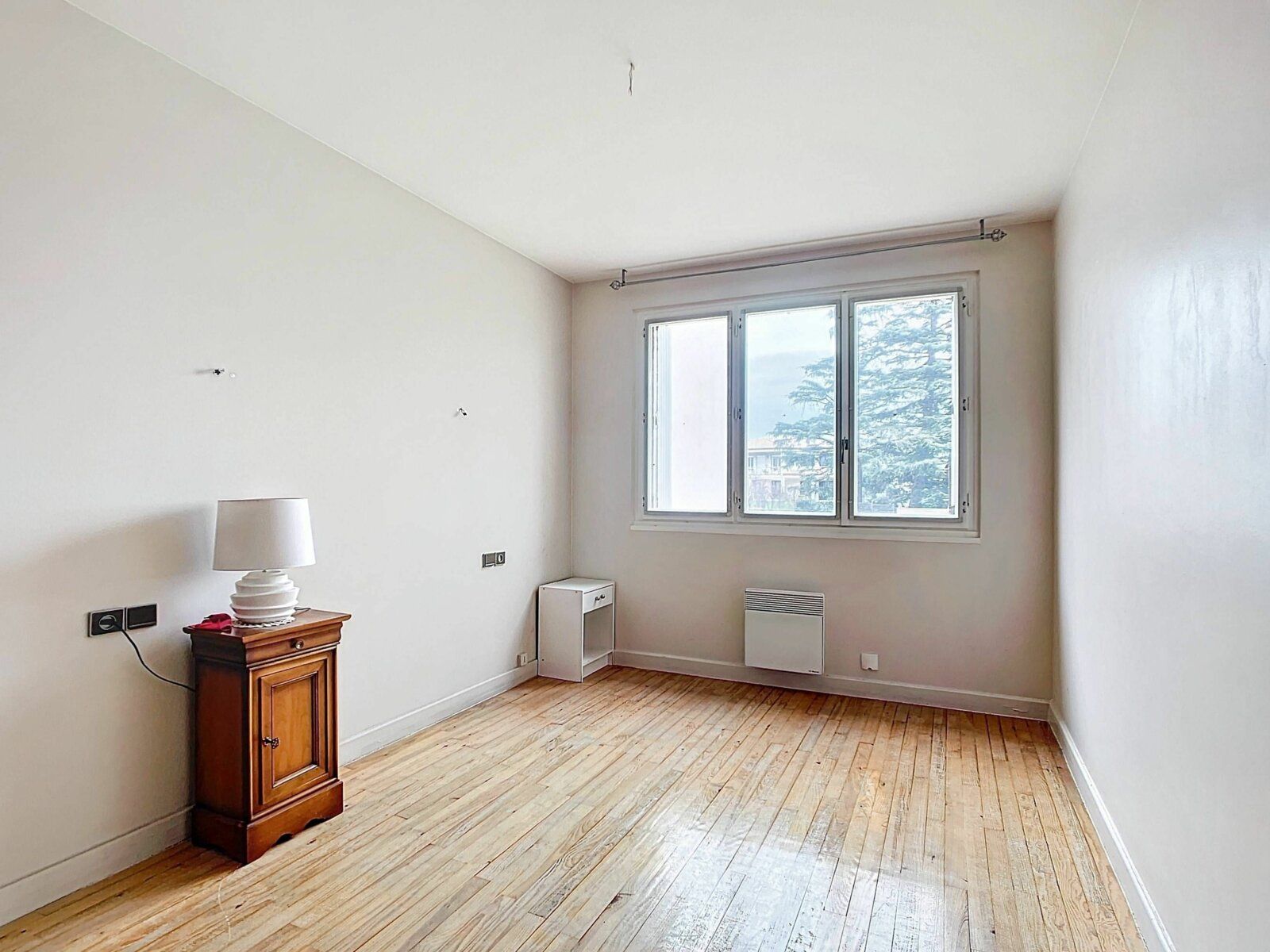 Appartement à vendre 4 70.21m2 à Tournon-sur-Rhône vignette-5