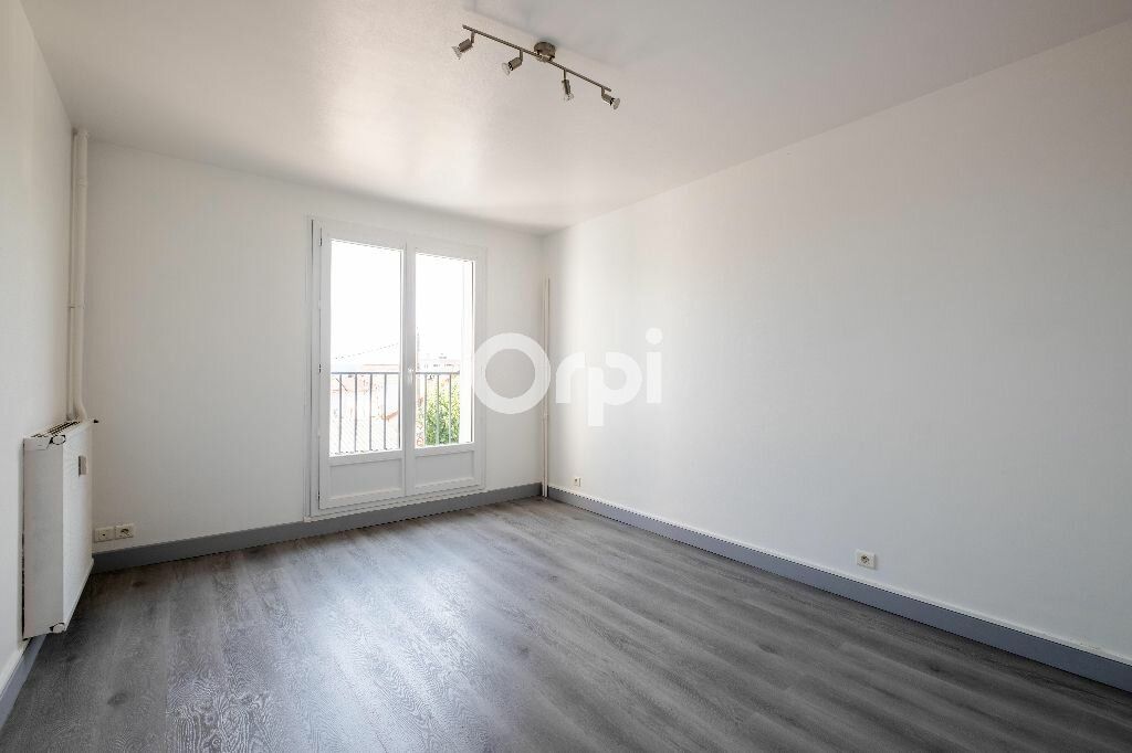 Appartement à vendre 2 m2 à Limoges vignette-3