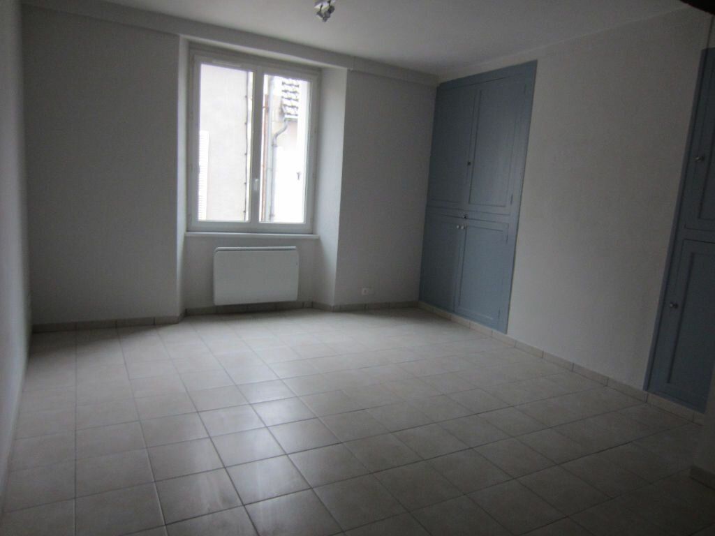 Appartement à louer 1 m2 à Romorantin-Lanthenay vignette-1