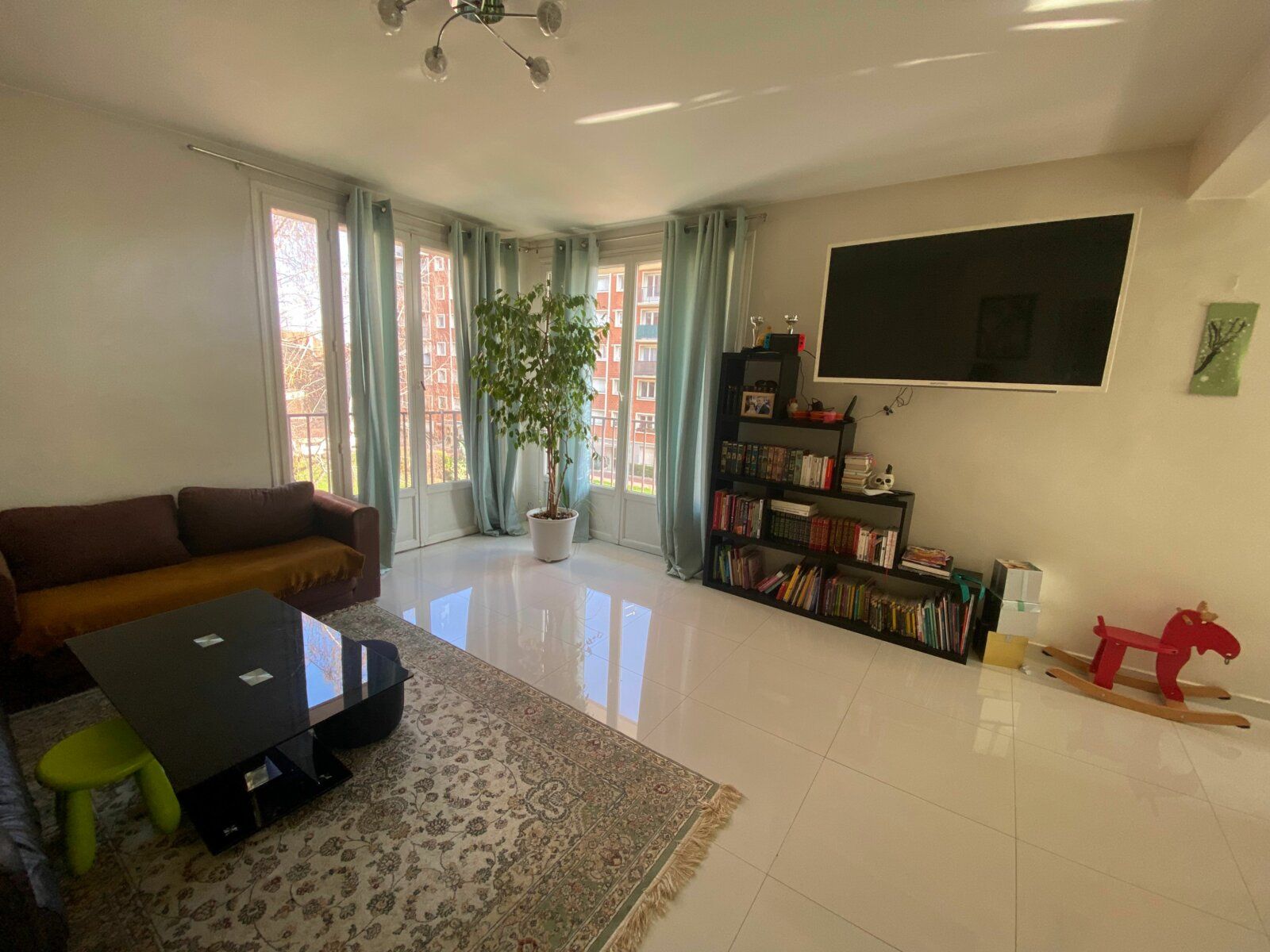 Appartement à vendre 4 70.25m2 à Joinville-le-Pont vignette-3