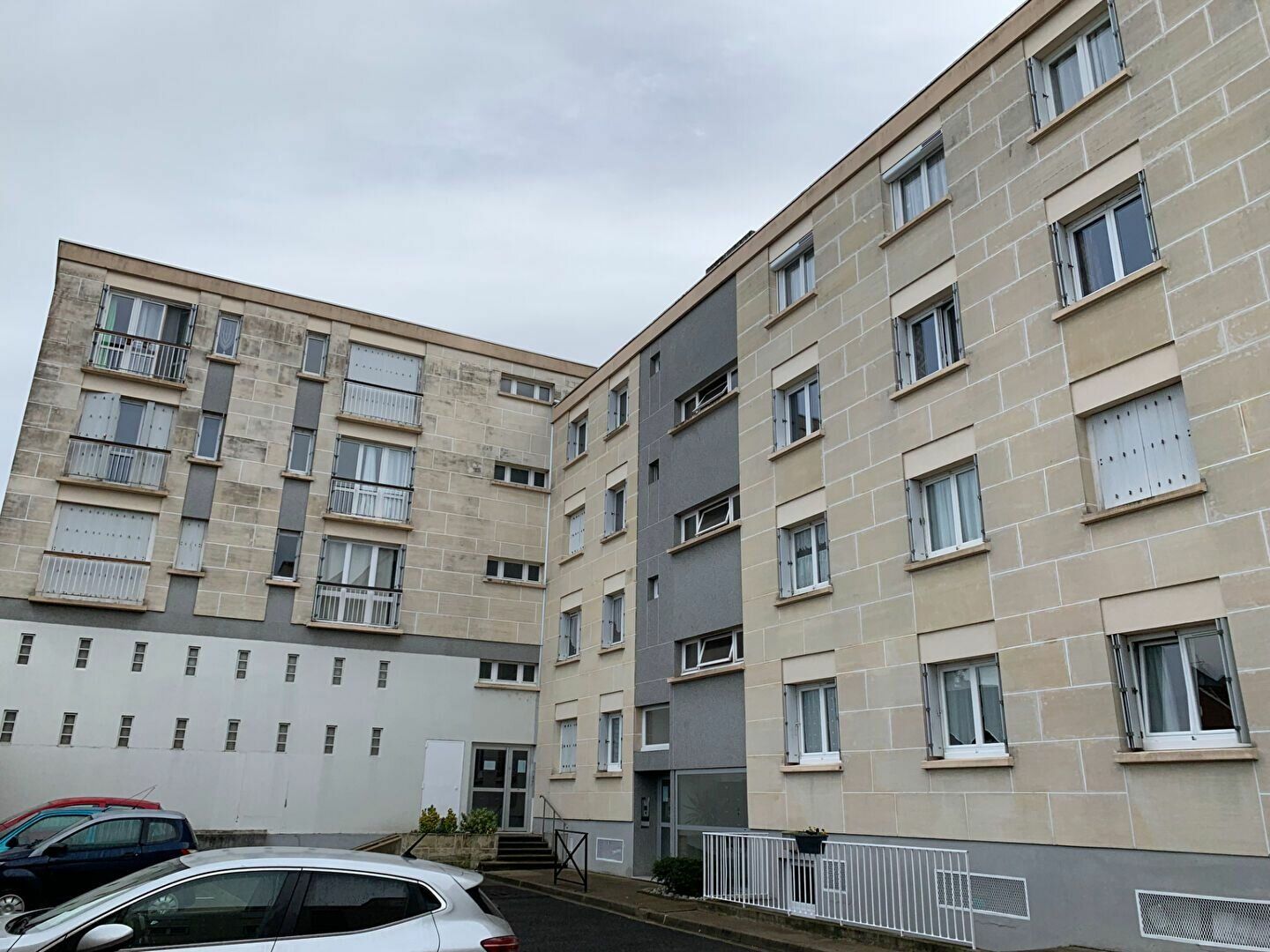 Appartement à louer 1 10.55m2 à Beauvais vignette-3