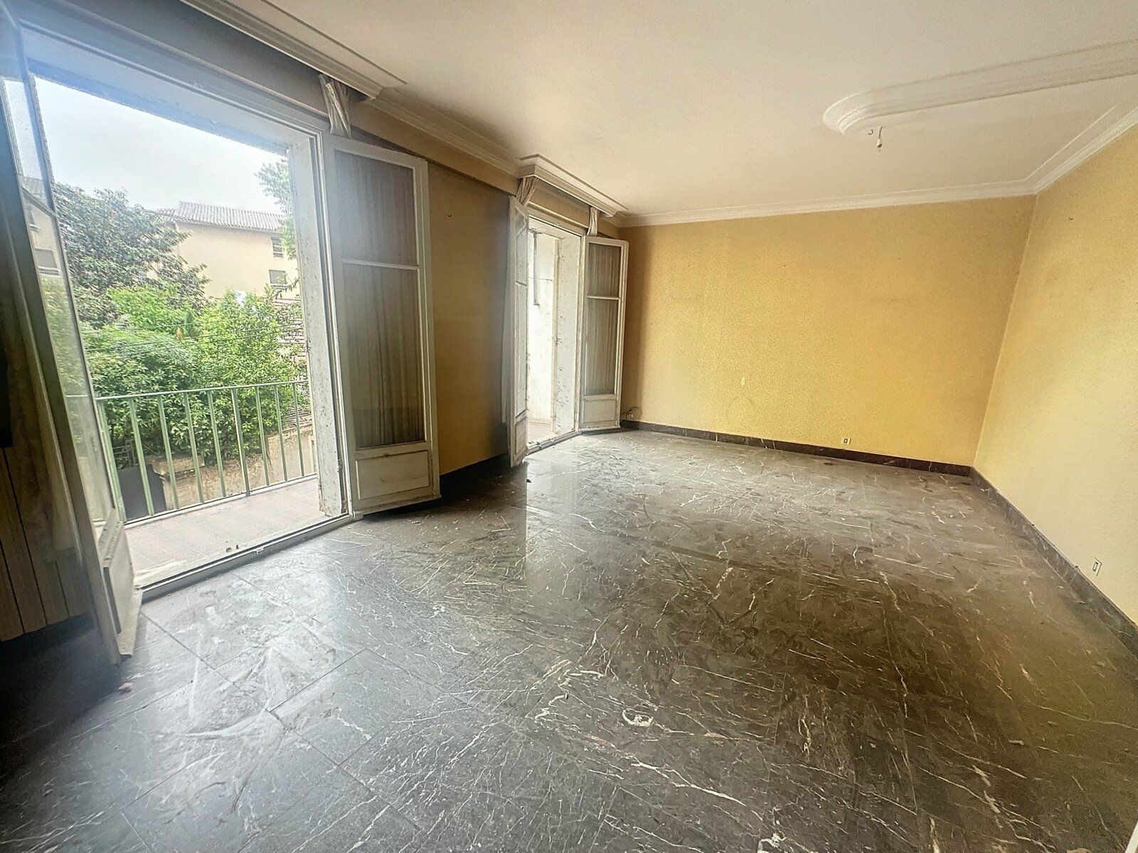 Appartement à vendre 3 86.98m2 à Avignon vignette-3