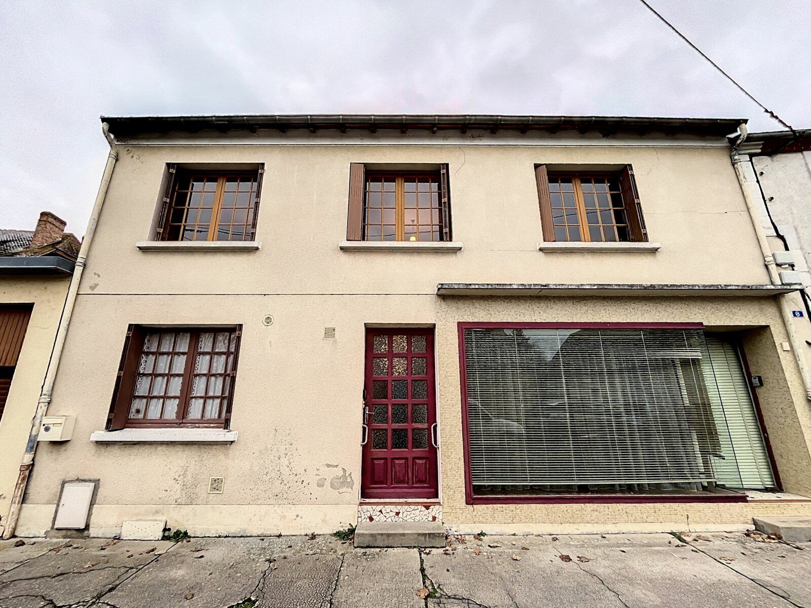 Maison à vendre 4 130m2 à Vallon-en-Sully vignette-1
