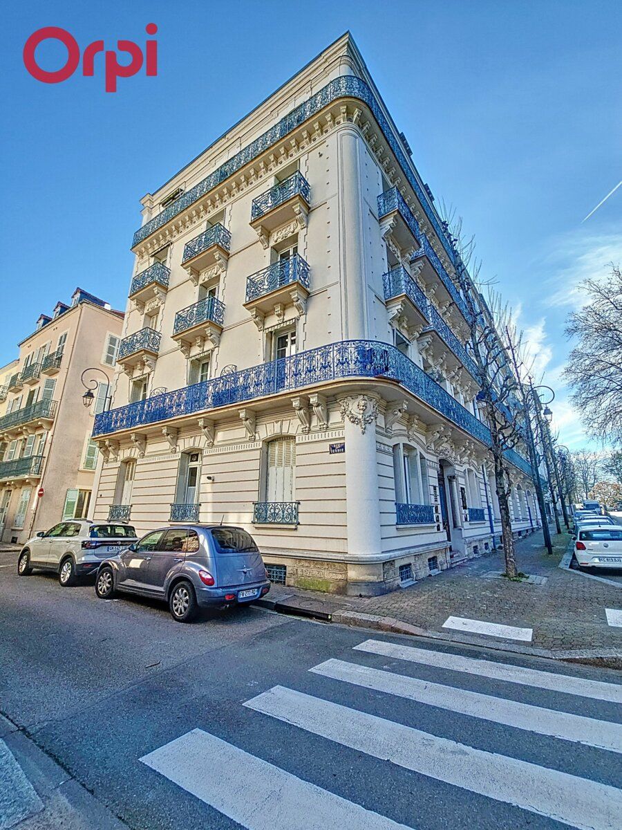 Appartement à vendre 2 36m2 à Vichy vignette-1