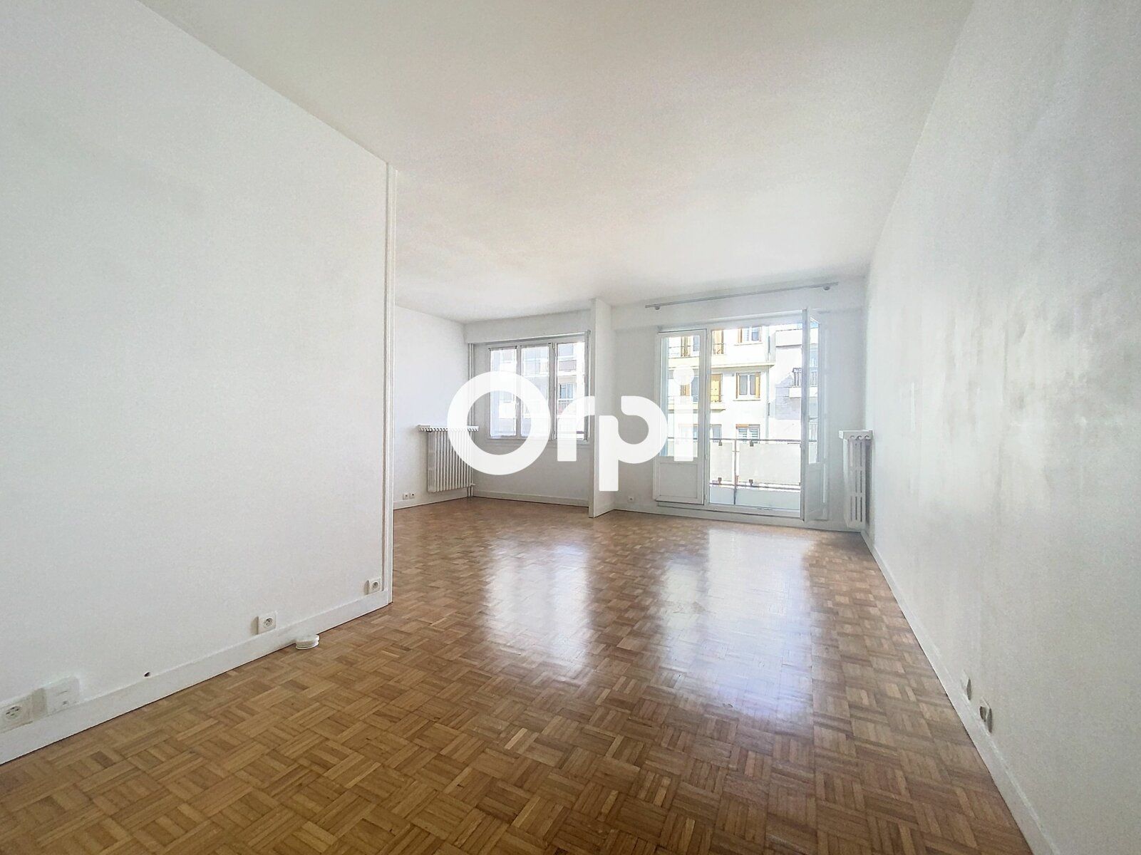 Appartement à vendre 4 m2 à Clamart vignette-3