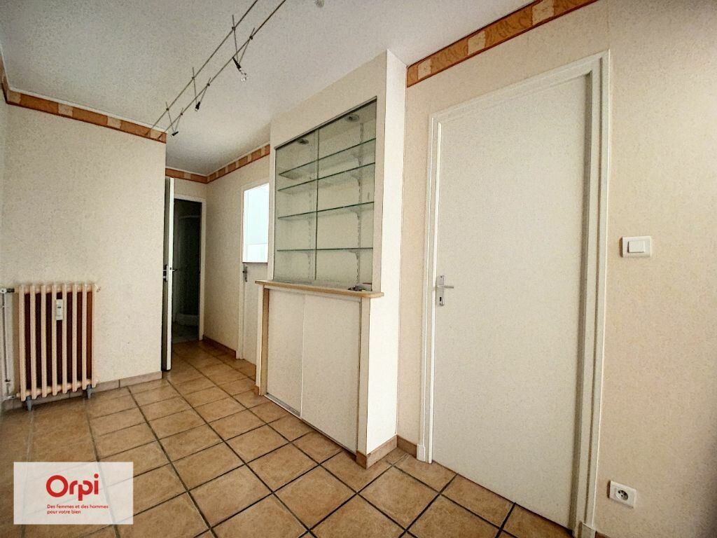 Appartement à louer 1 44.82m2 à Montluçon vignette-7