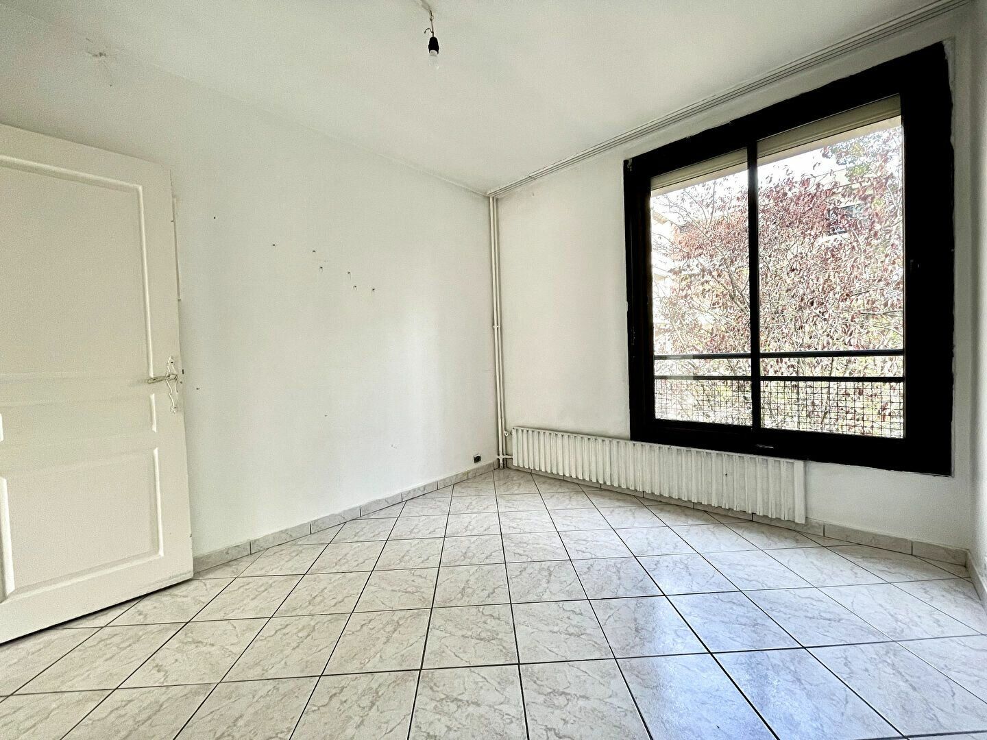 Appartement à vendre 5 74.2m2 à Toulouse vignette-3