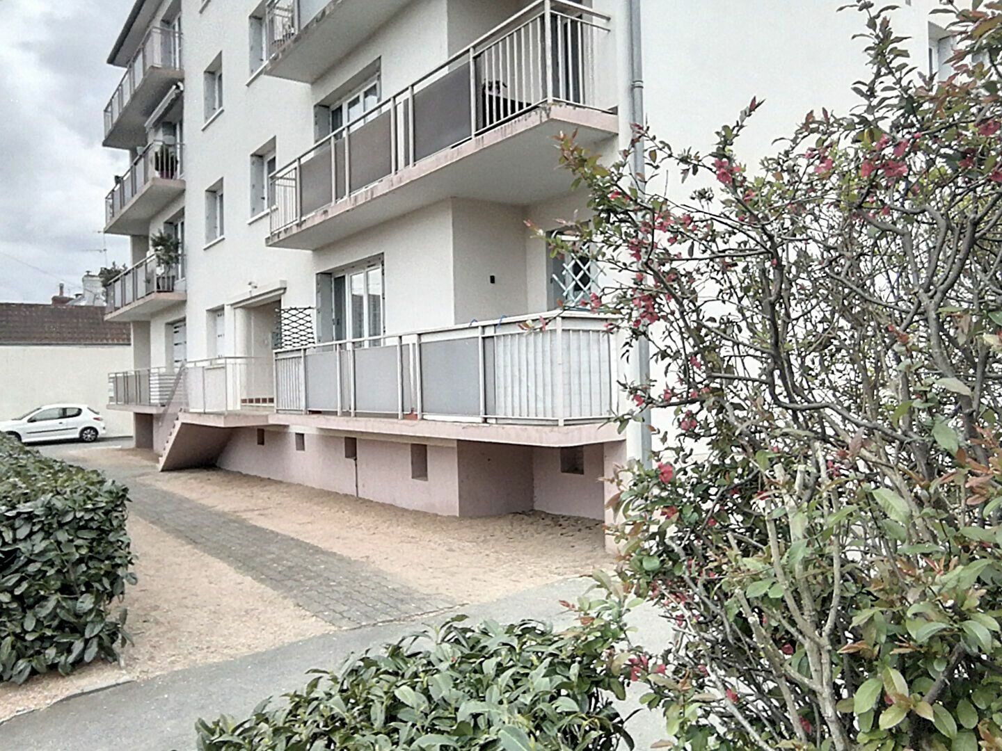 Appartement à vendre 1 42m2 à Montluçon vignette-4