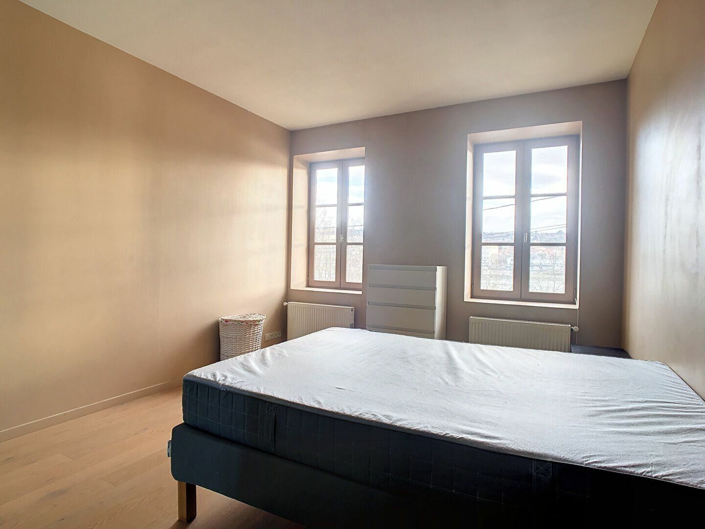 Appartement à louer 1 m2 à Albigny-sur-Saône vignette-12