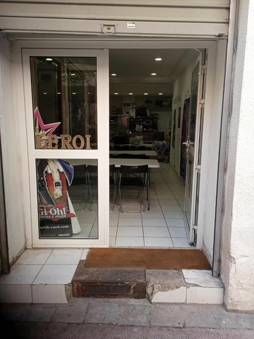 Local commercial à louer  m2 à Toulon vignette-2