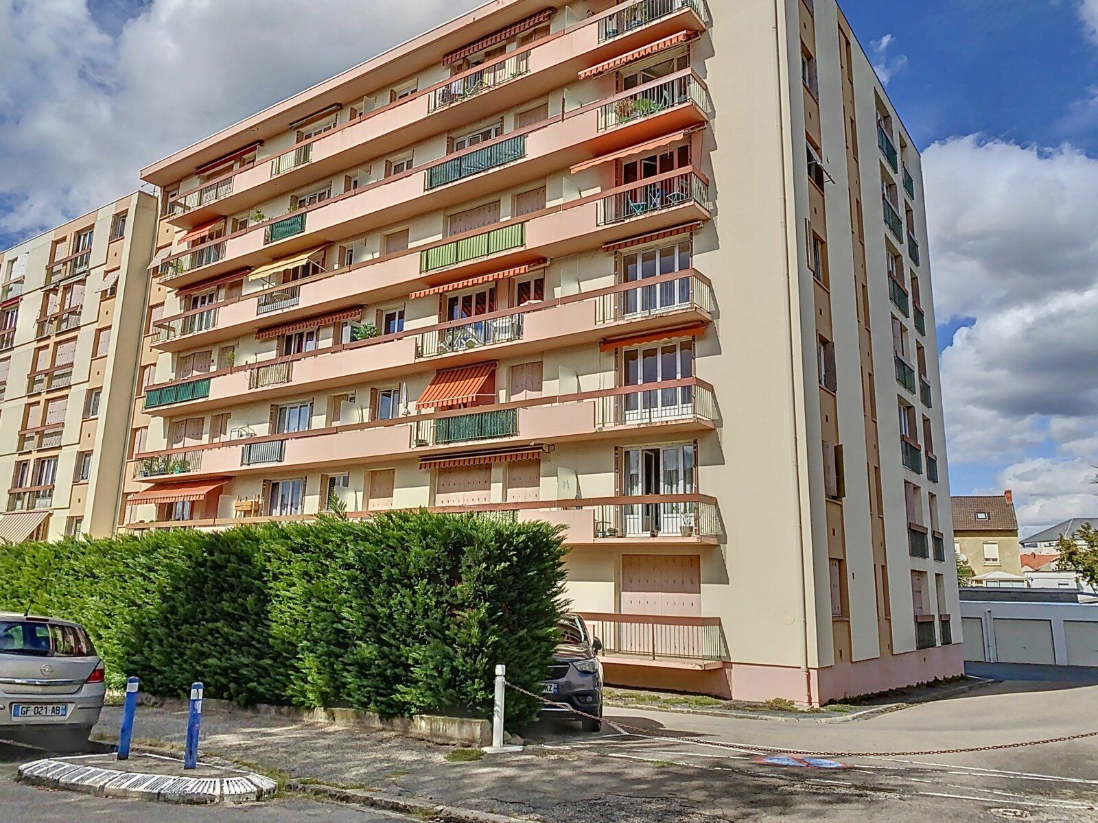 Appartement à vendre 2 63m2 à Montluçon vignette-1