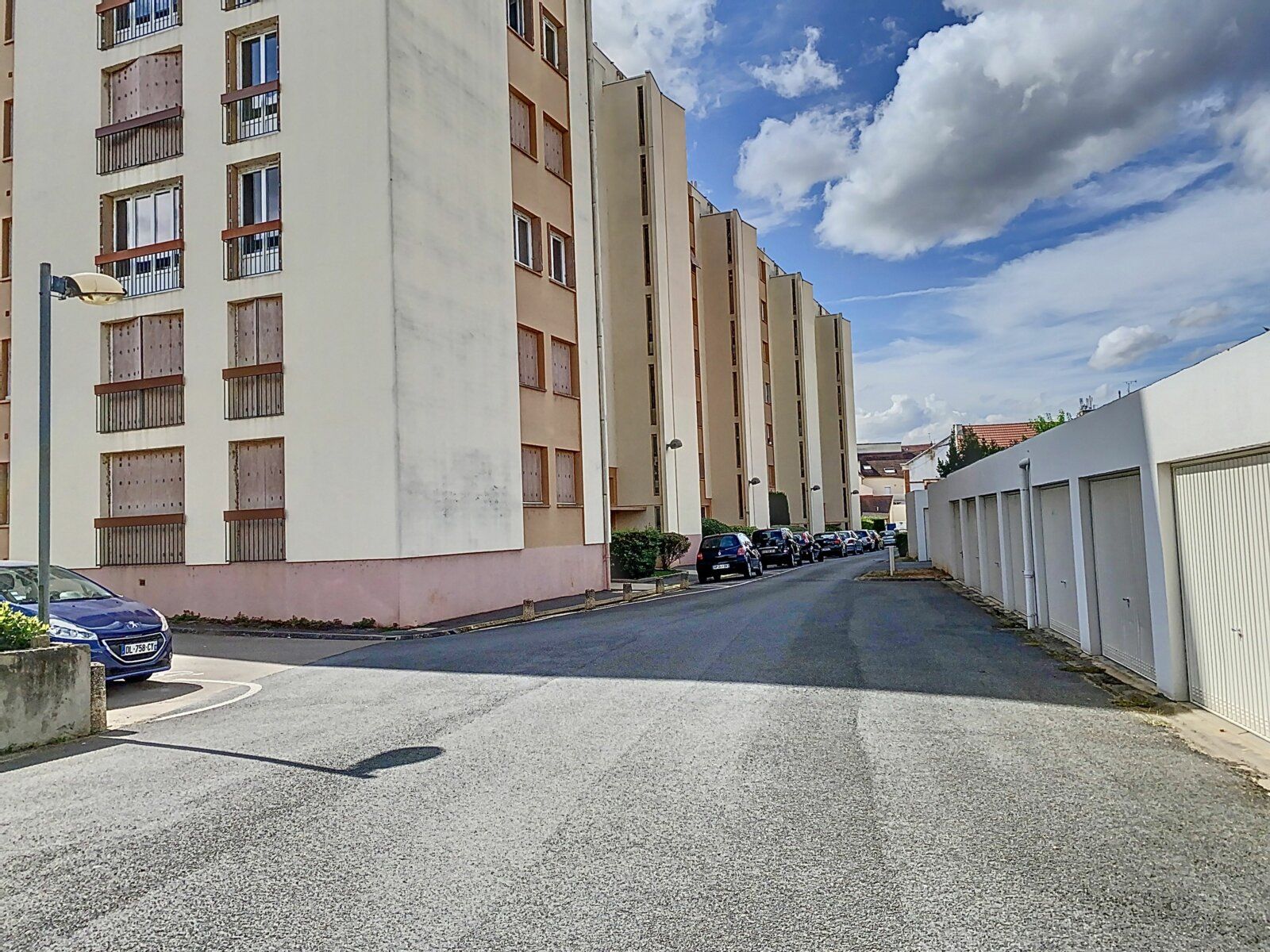 Appartement à vendre 2 63m2 à Montluçon vignette-2