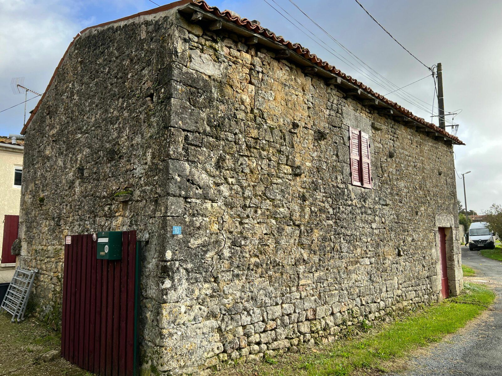 Maison à vendre 4 m2 à Saint-Hilaire-de-Villefranche vignette-17