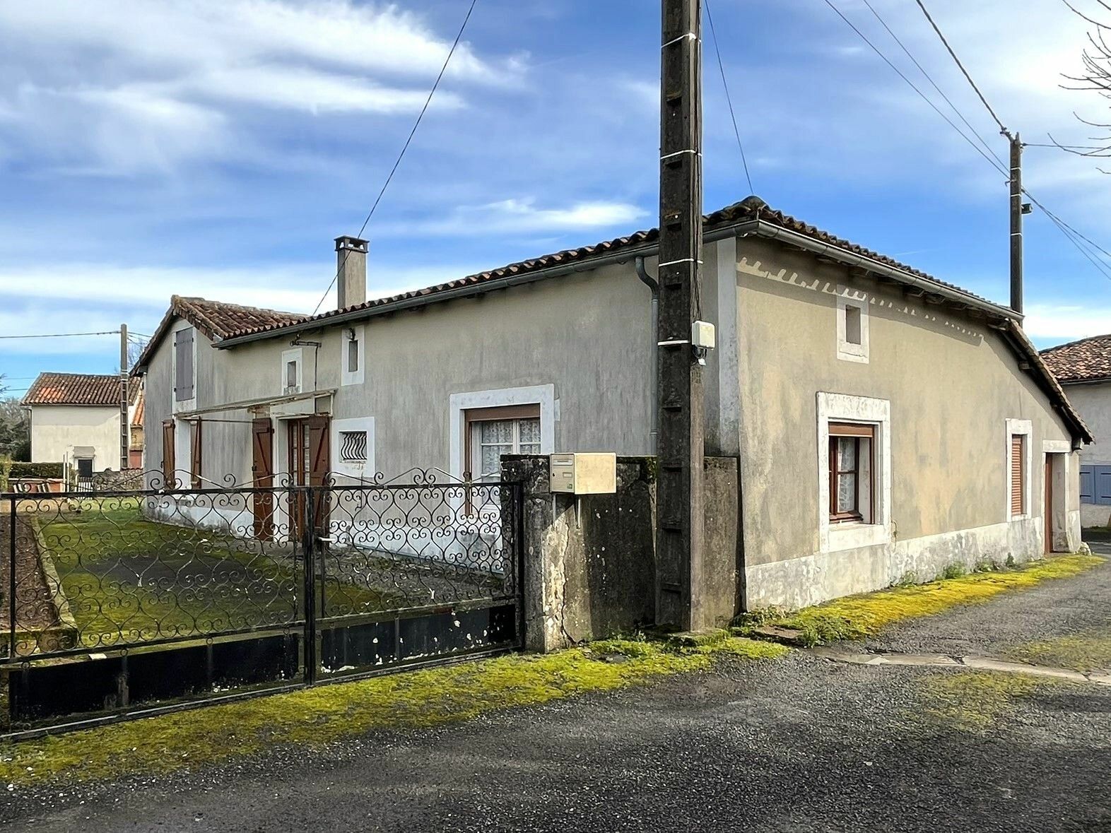 Maison à vendre 2 83m2 à Chasseneuil-sur-Bonnieure vignette-1