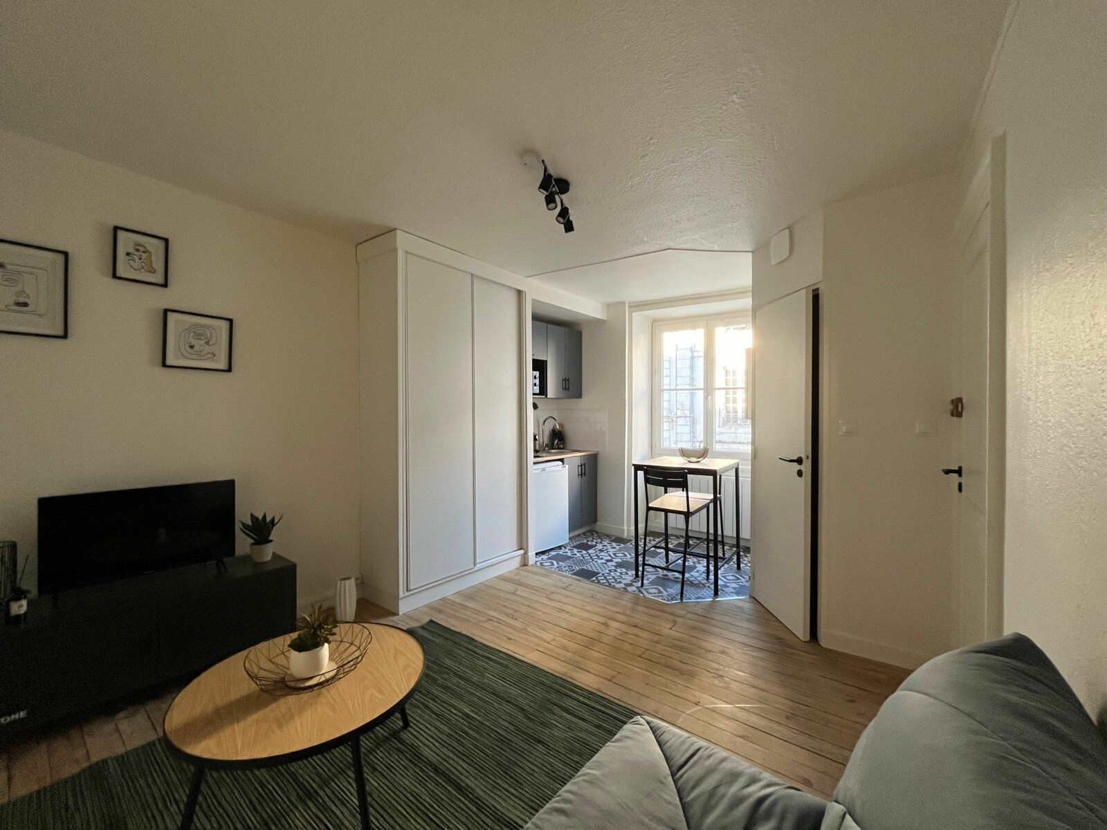 Appartement à vendre 2 17.4m2 à La Rochelle vignette-1