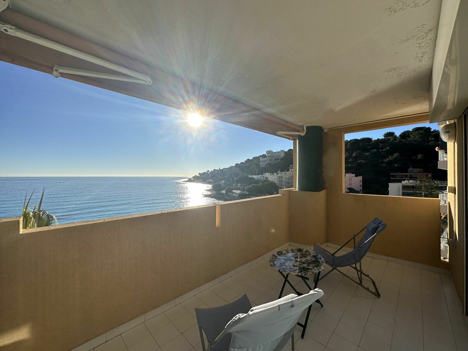 Appartement à vendre 3 87.89m2 à Roquebrune-Cap-Martin vignette-4