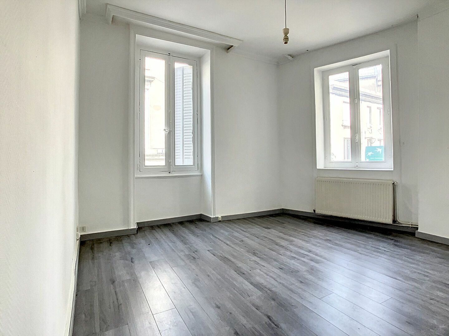 Appartement à vendre 2 m2 à Tournon-sur-Rhône vignette-4