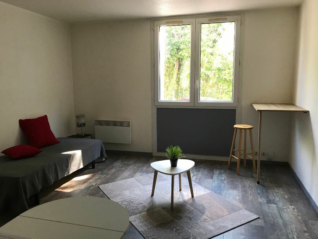 Appartement à louer 1 m2 à Limoges vignette-1